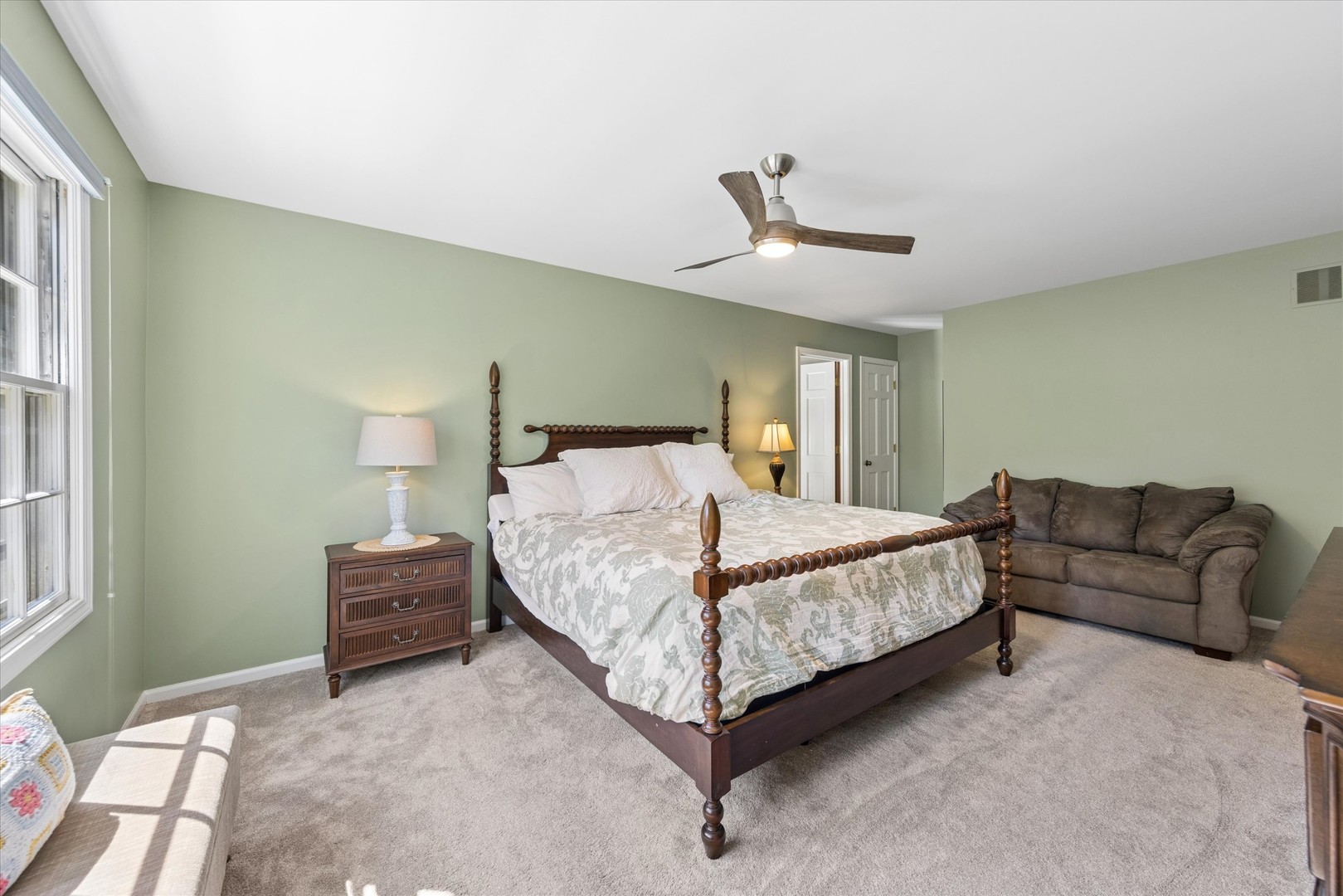 832 Wexford Court Property Photo 25
