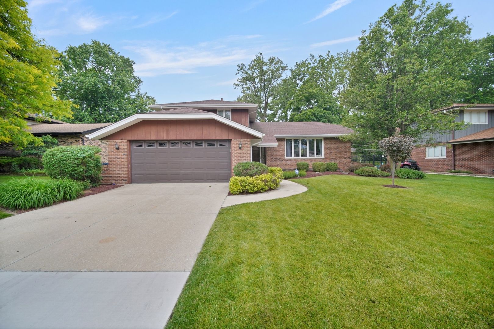 13060 S Cypress Lane Property Photo 1