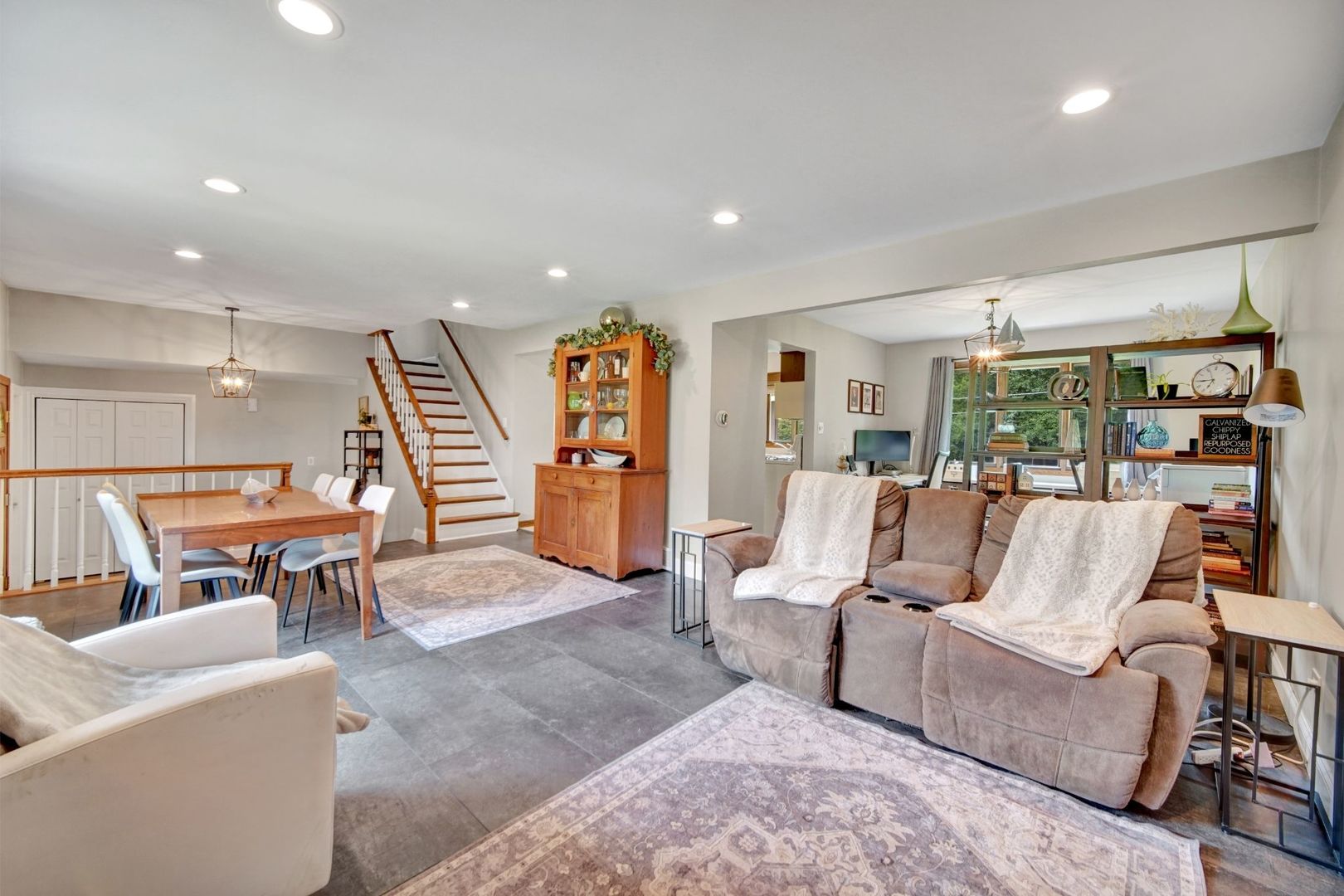 13060 S Cypress Lane Property Photo 7
