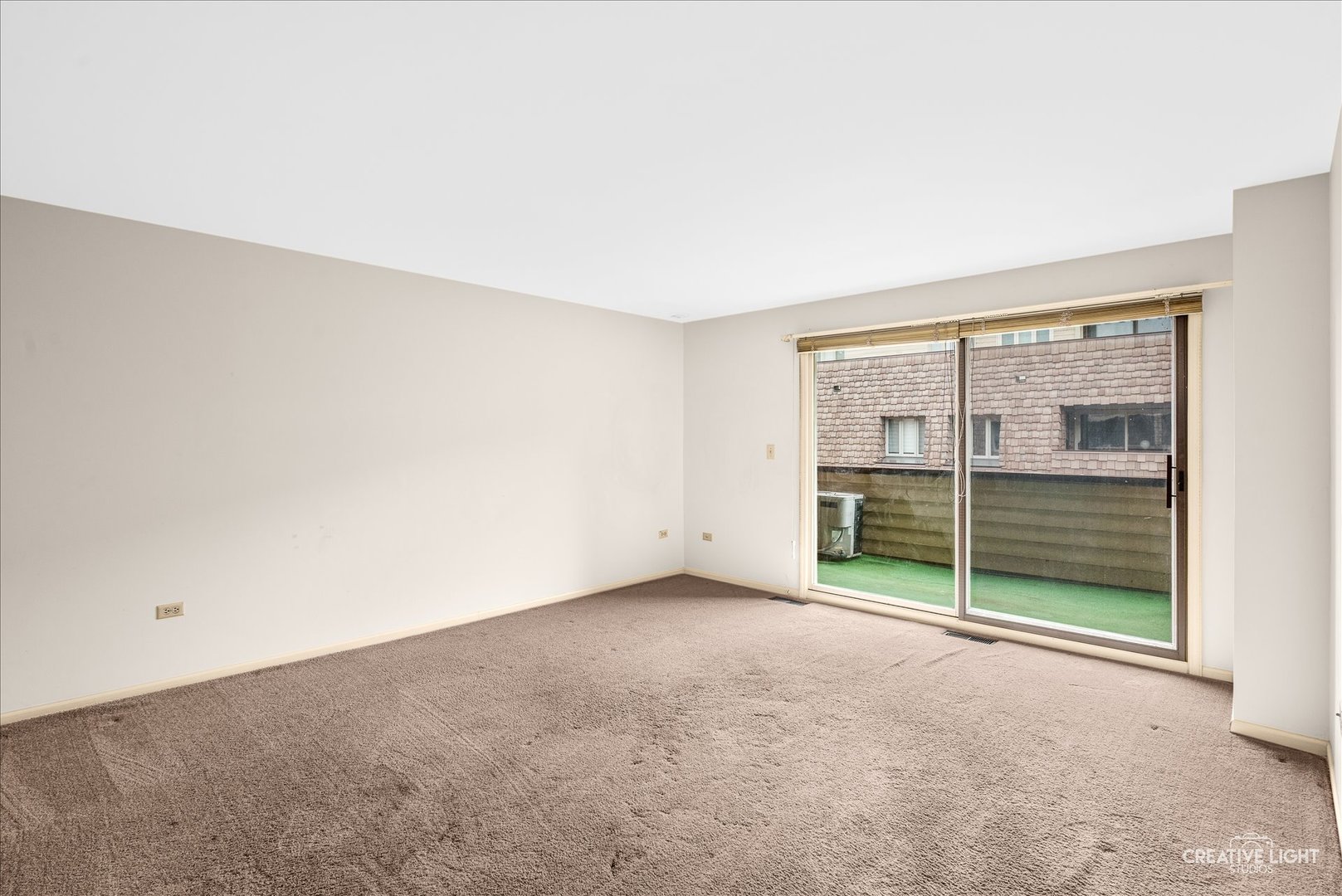 1730 W Galena Boulevard 305w Property Photo 4