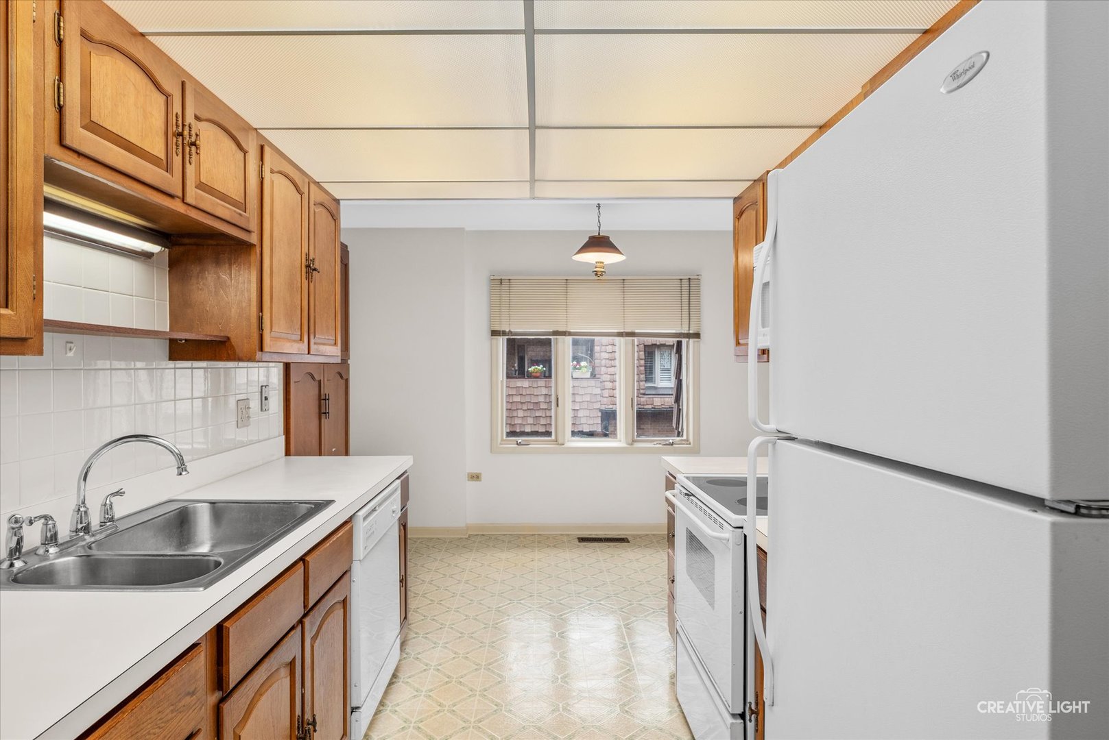 1730 W Galena Boulevard 305w Property Photo 7
