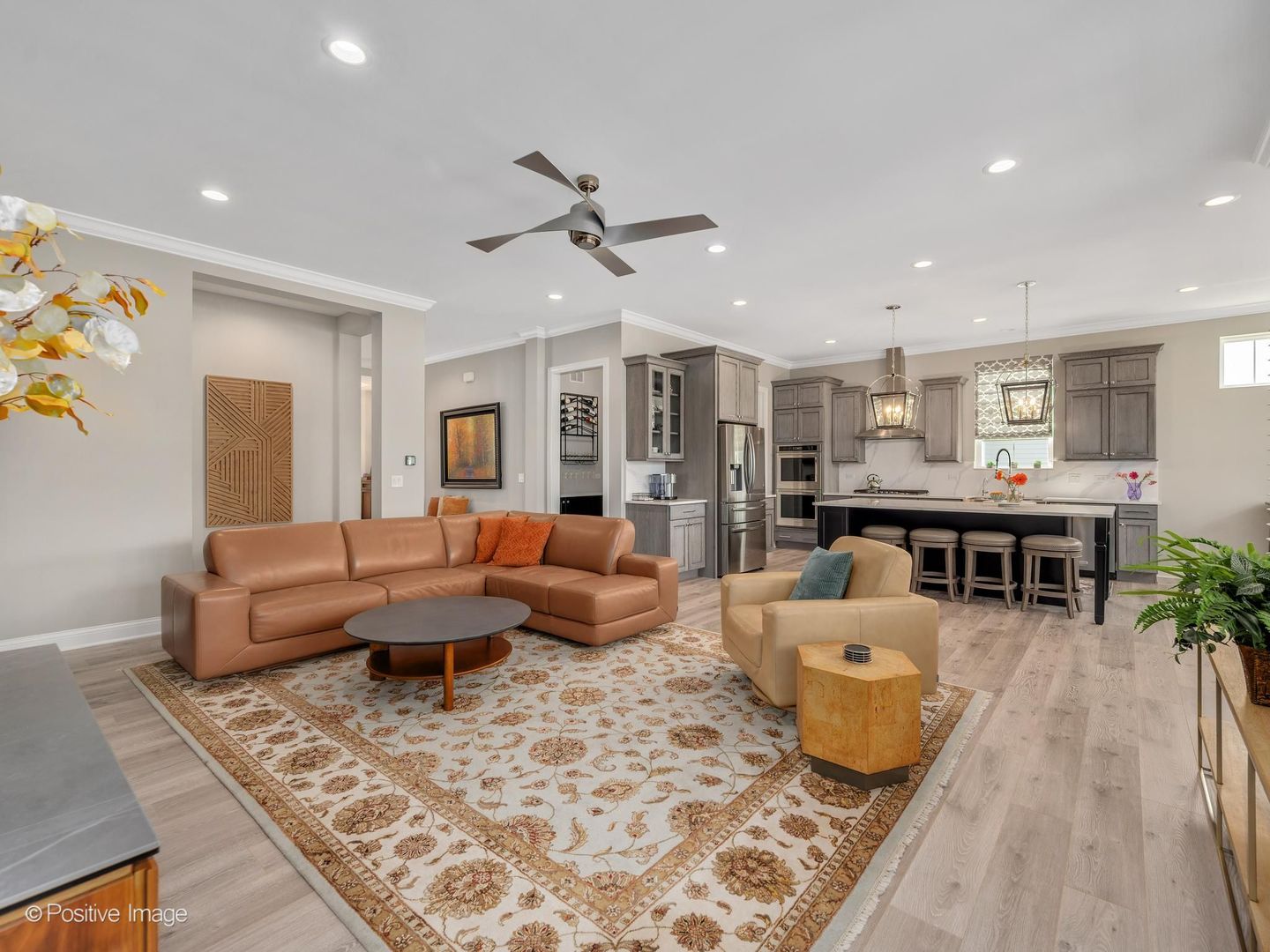 1135 Hilldale Drive Property Photo 6