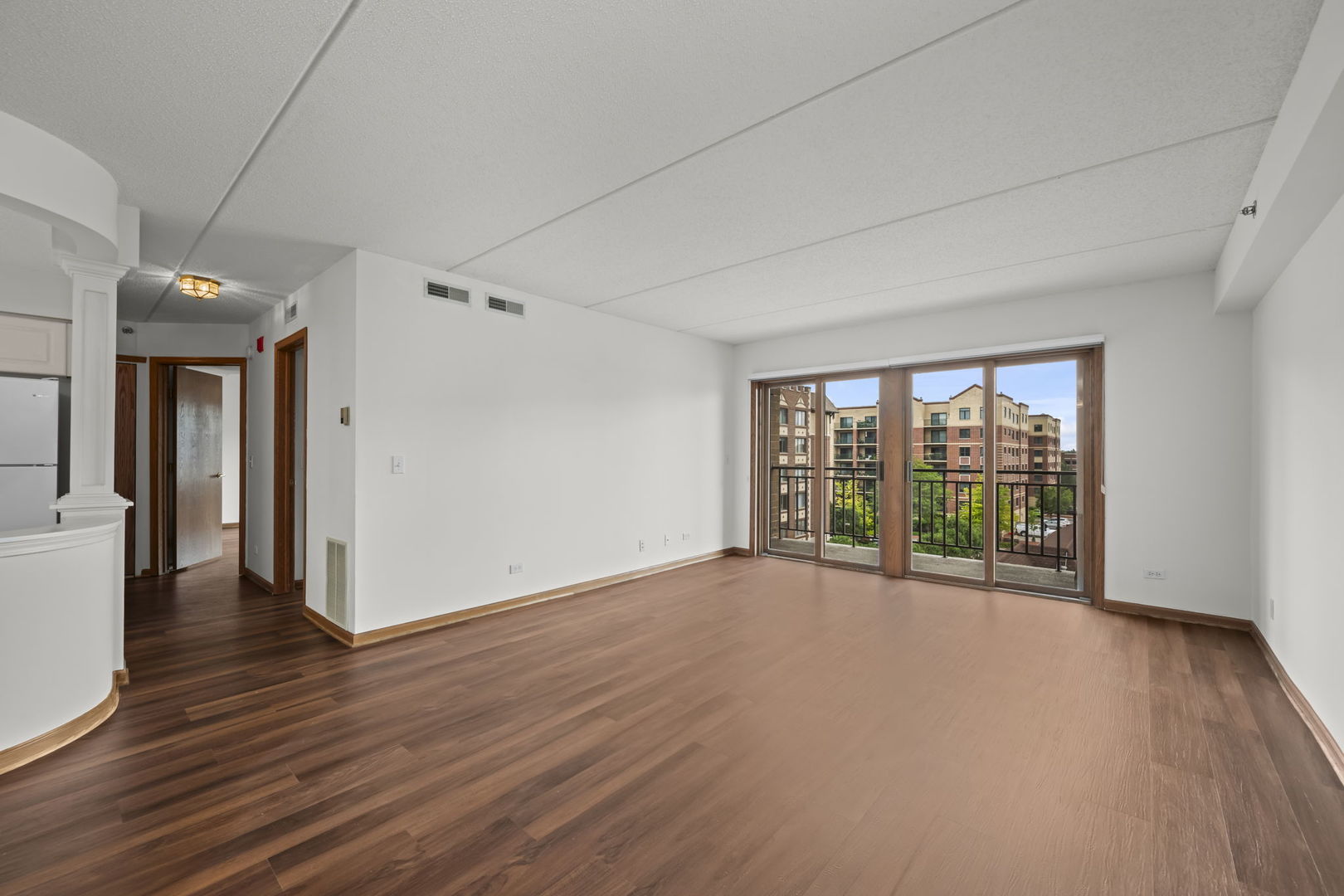 15 S Pine Street 507 Property Photo 4