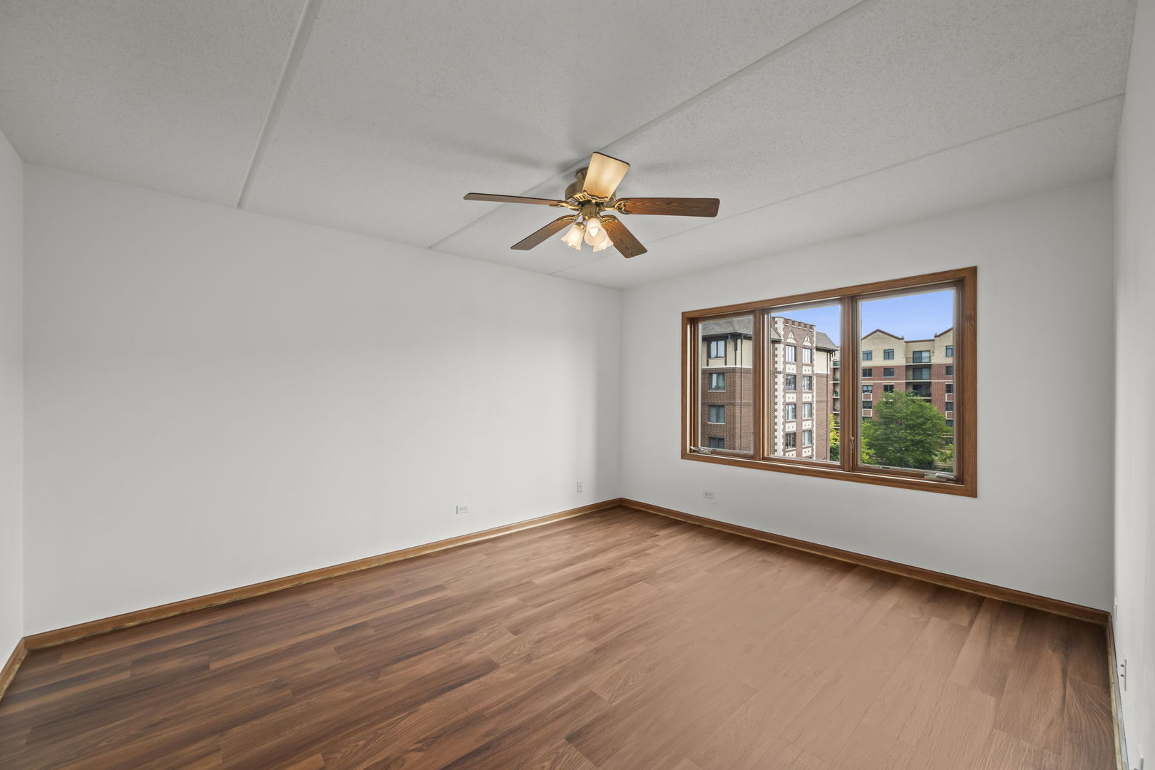 15 S Pine Street 507 Property Photo 10