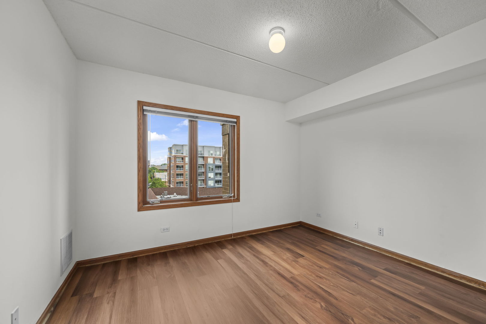 15 S Pine Street 507 Property Photo 14