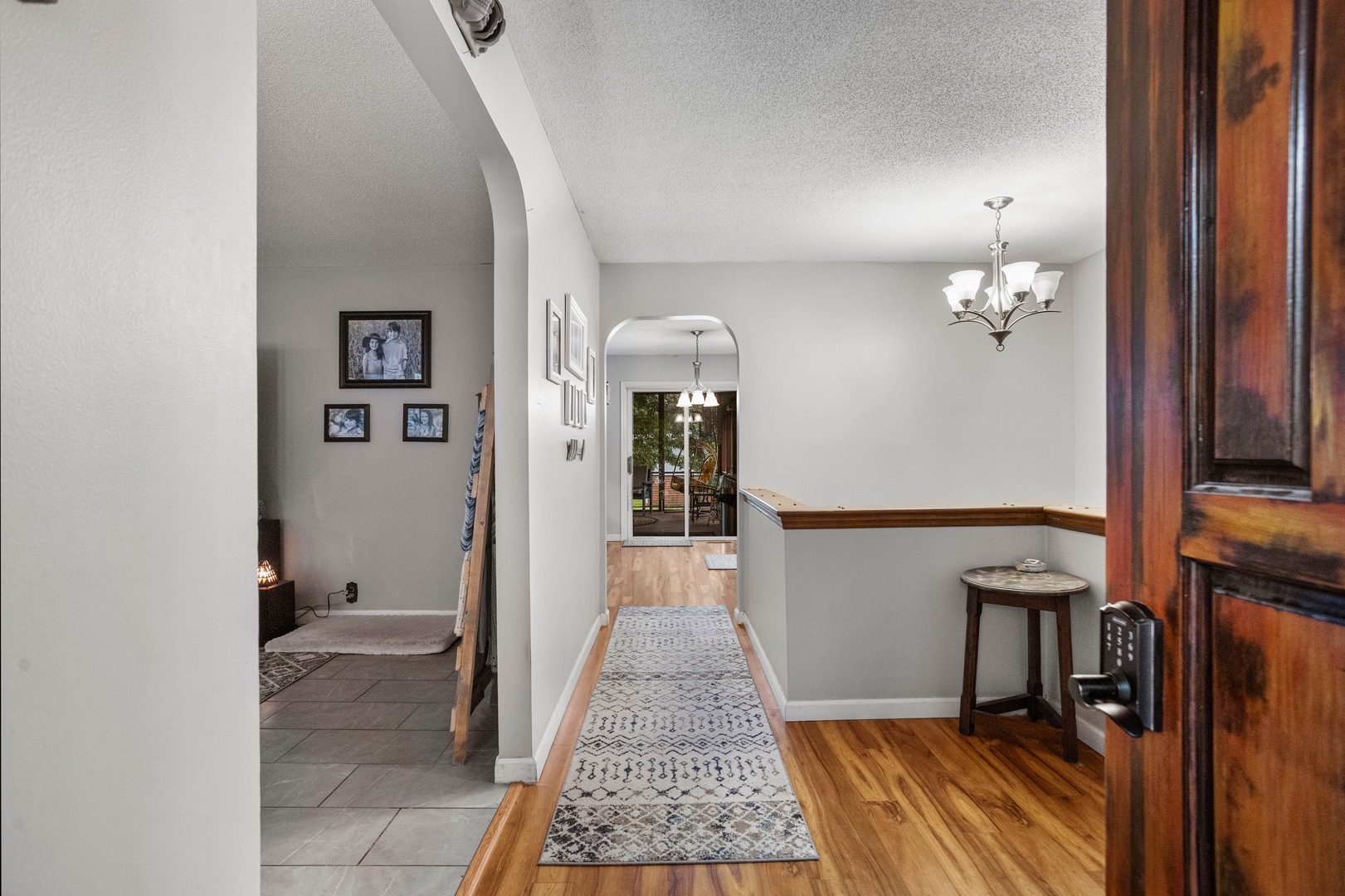 205 Surrey Court Property Photo 7