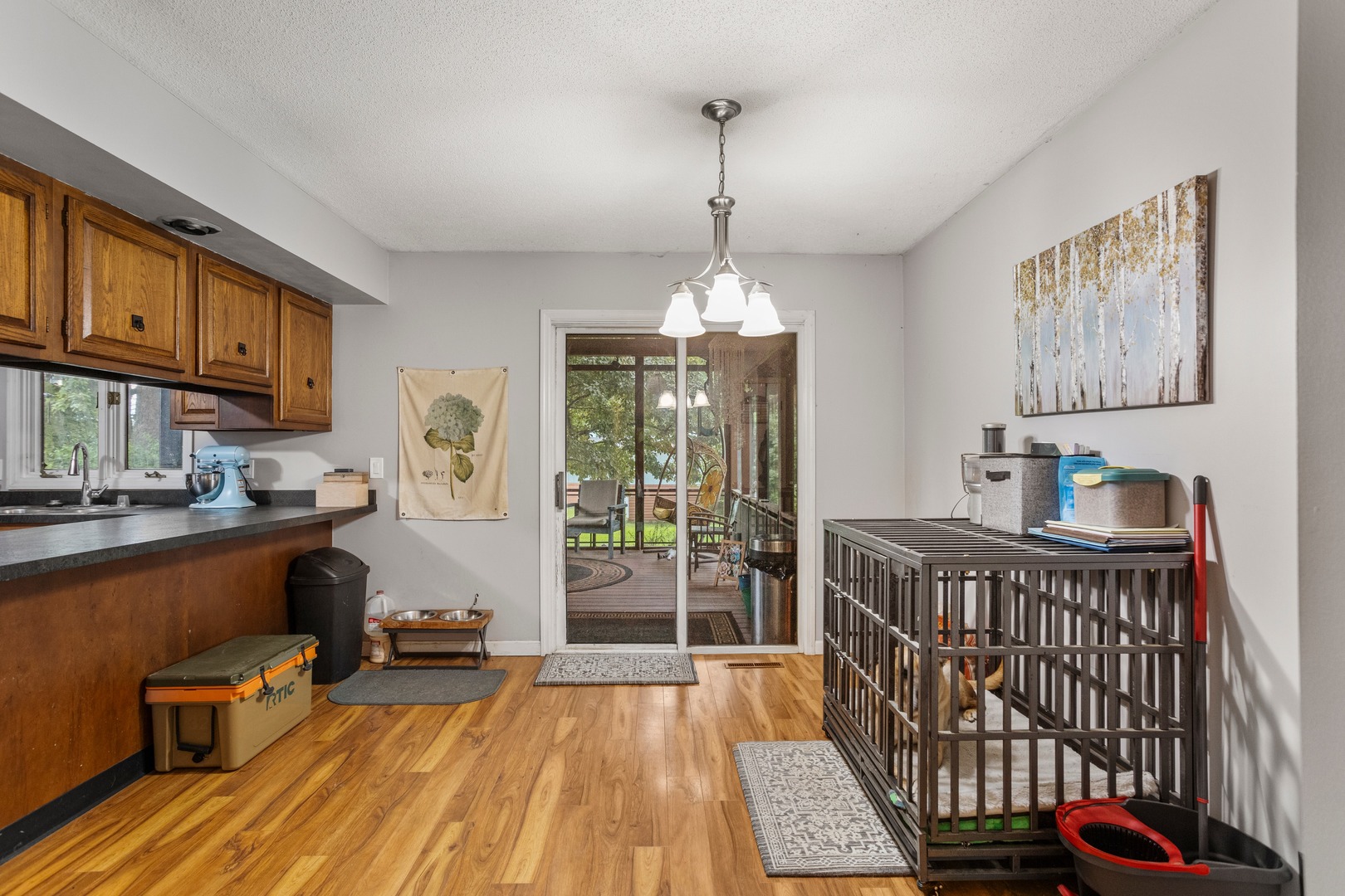 205 Surrey Court Property Photo 15