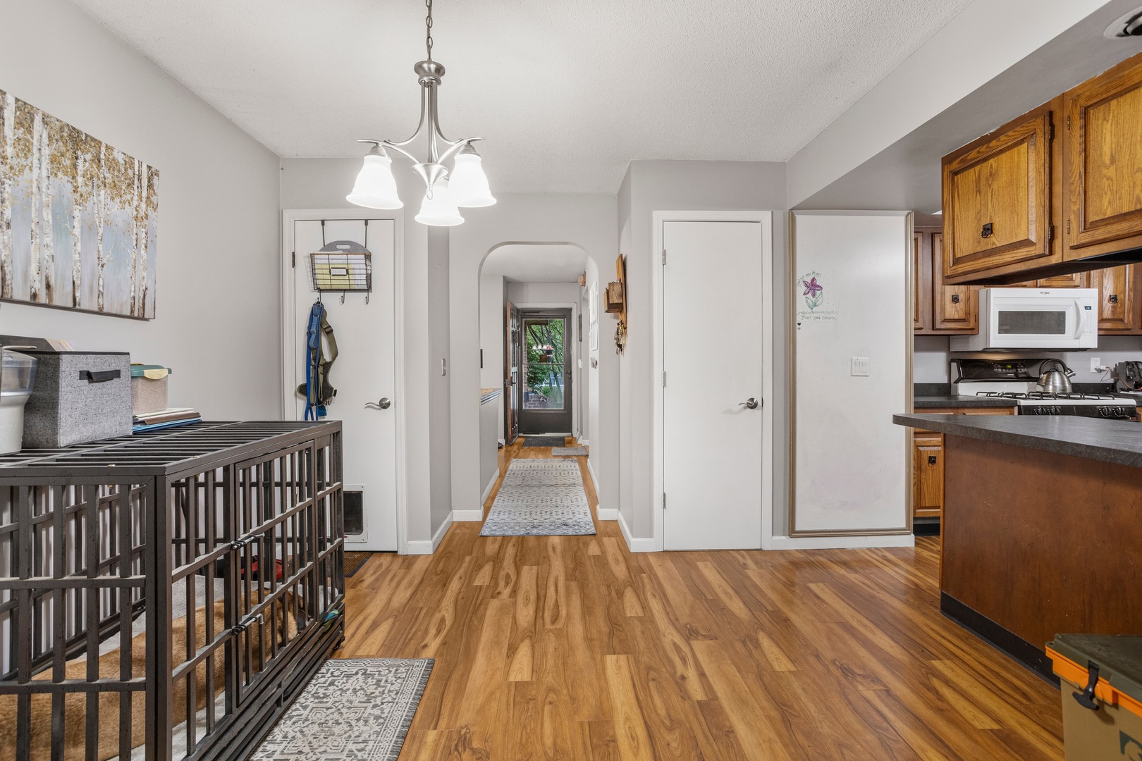 205 Surrey Court Property Photo 16