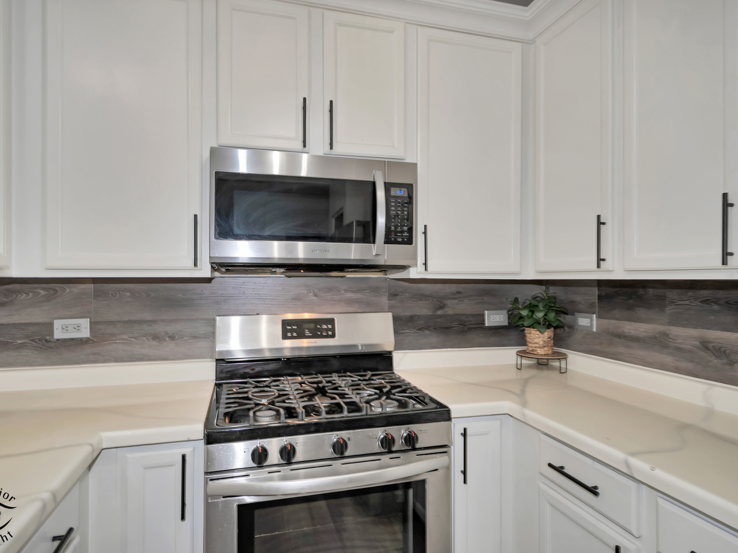 2423 Rocky Hill Circle Property Photo 10