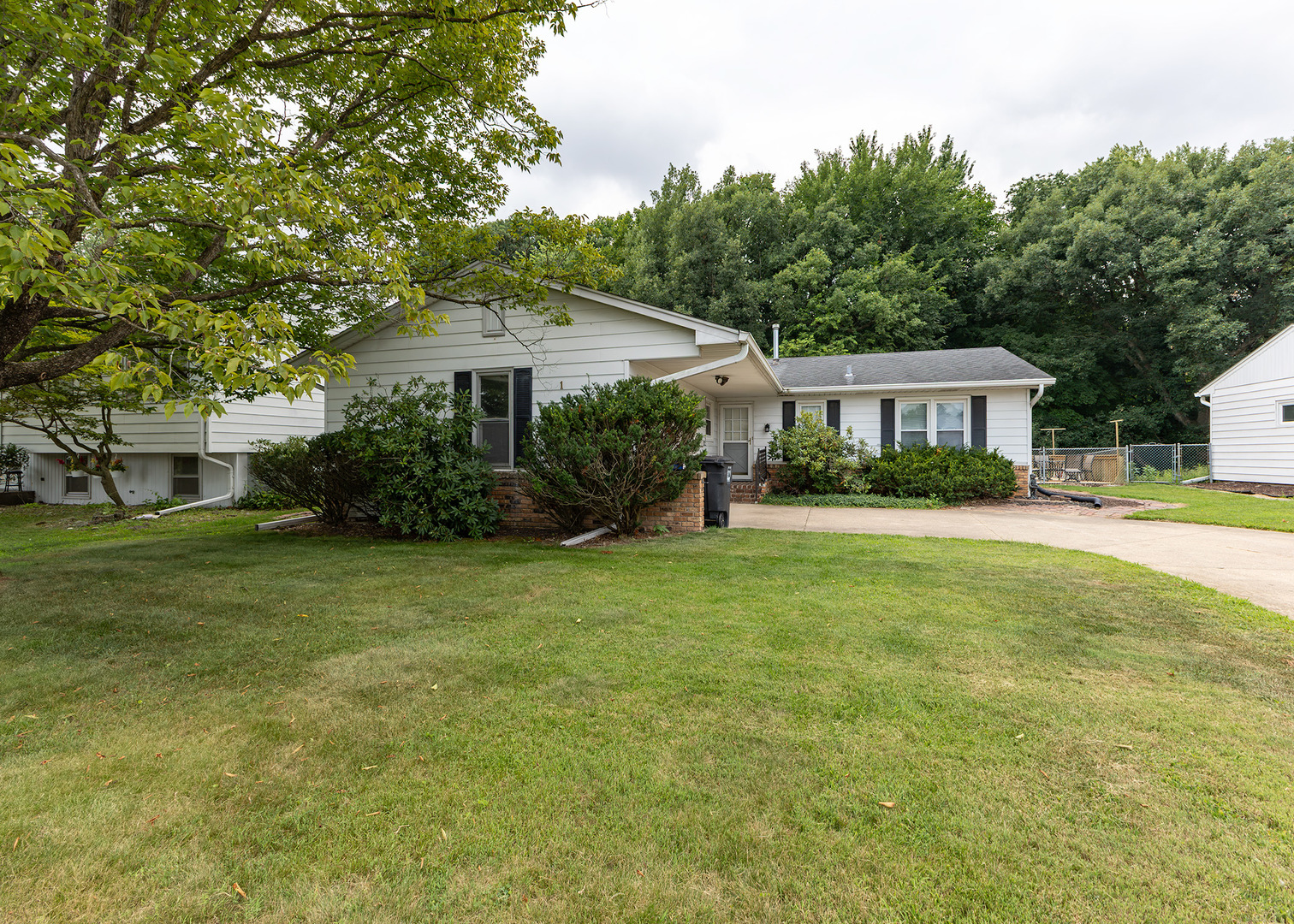 1901 47th Street Court Property Photo 2