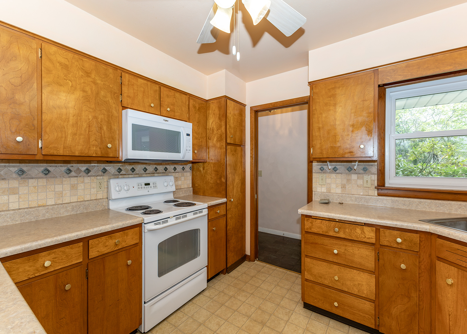 1901 47th Street Court Property Photo 10
