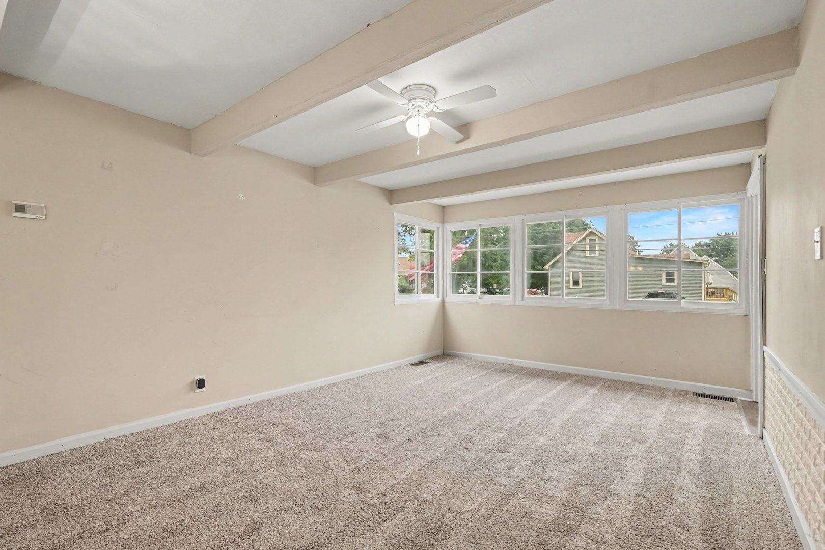 2104 Webb Street Property Photo 2