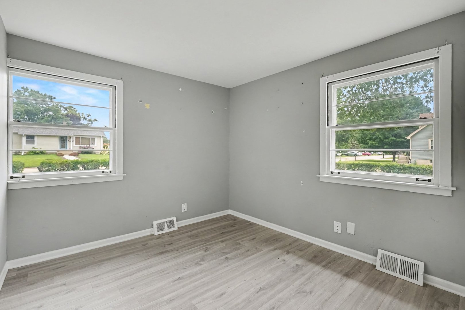 2104 Webb Street Property Photo 12