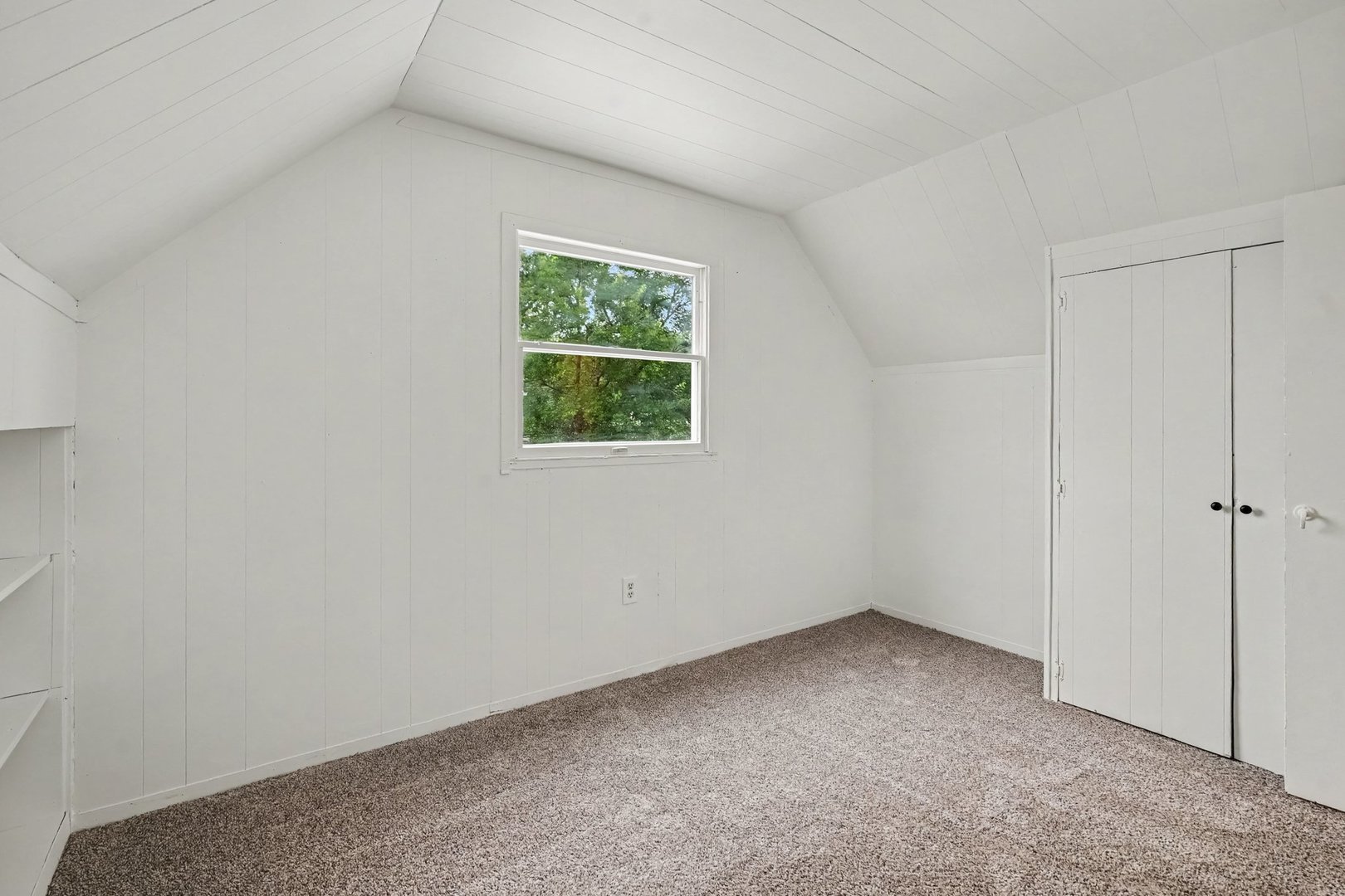 2104 Webb Street Property Photo 16