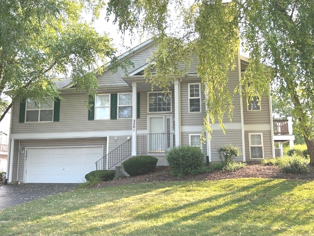 2201 Graystone Drive Property Photo 1