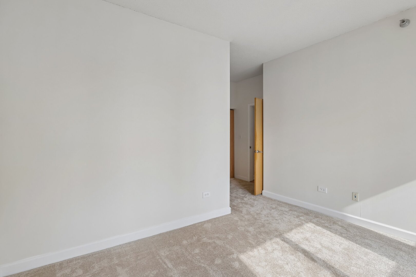 41 E 8th Street 1102 Property Photo 17
