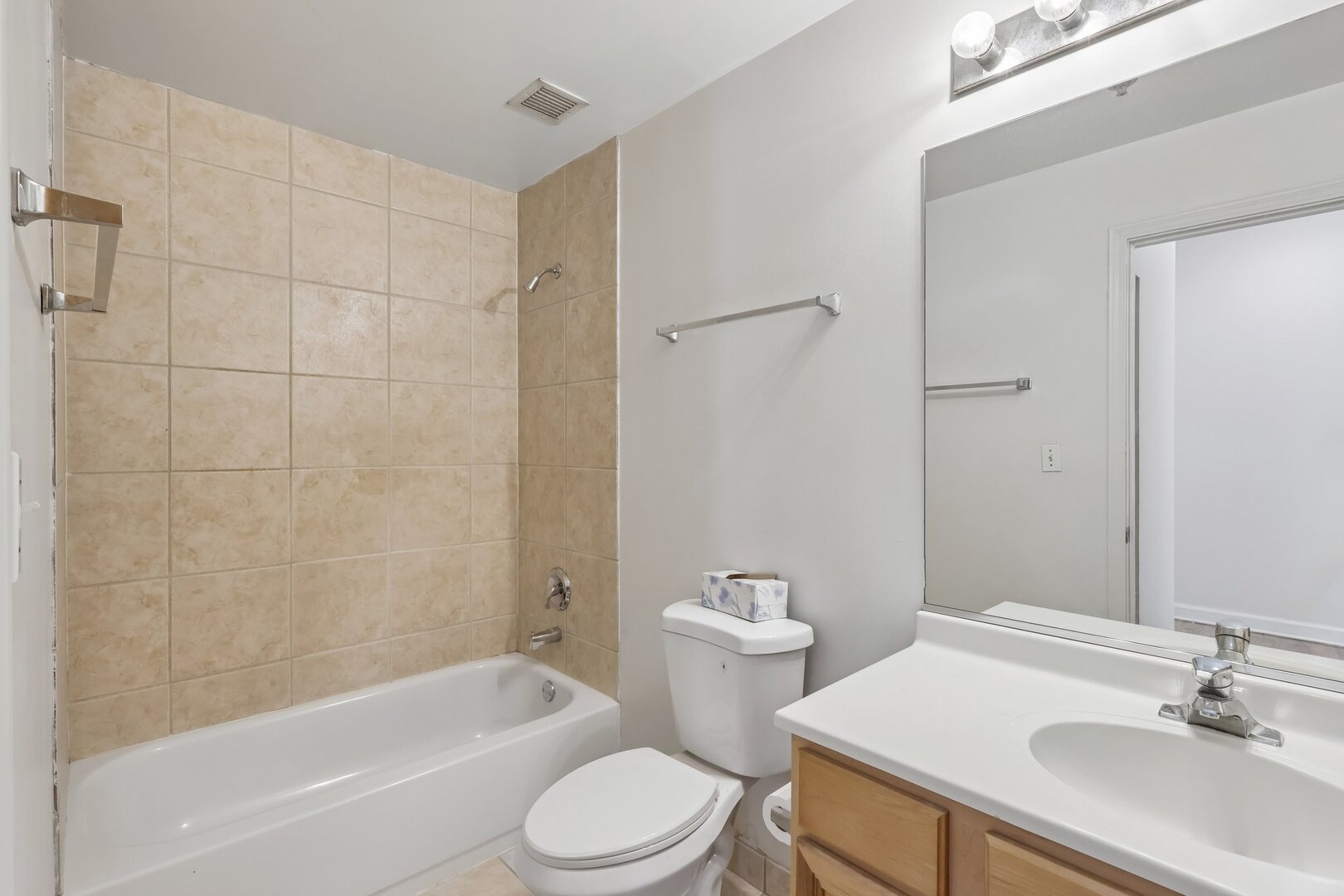41 E 8th Street 1102 Property Photo 19