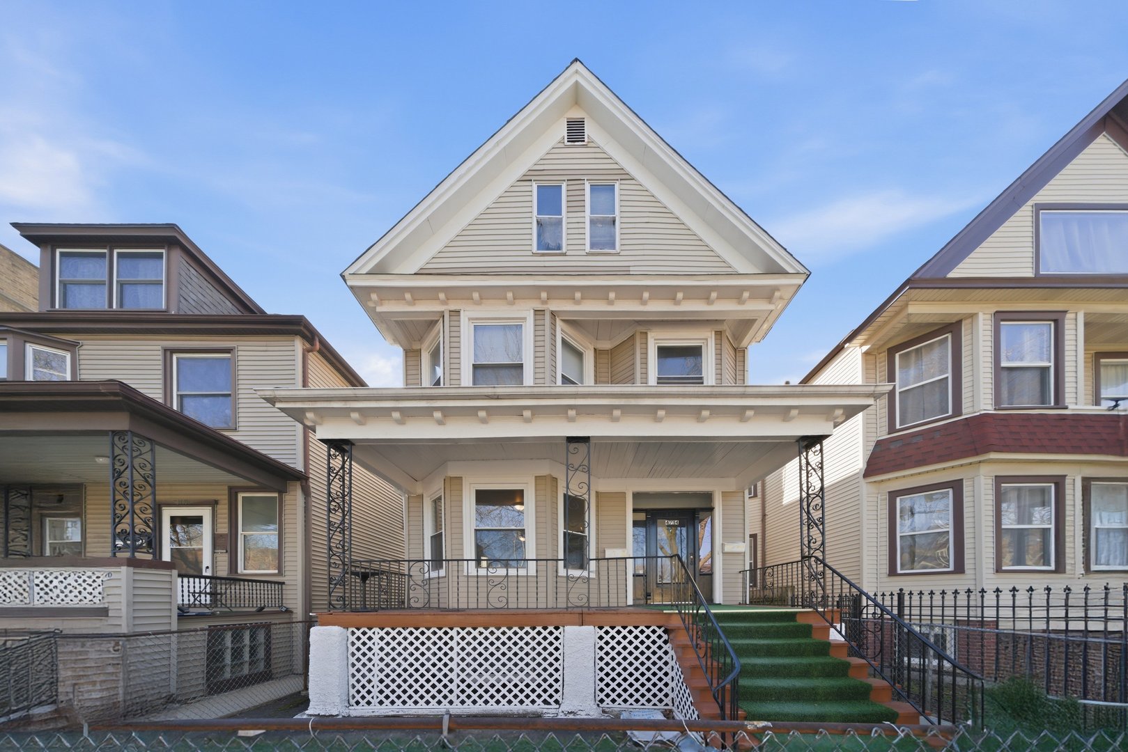 4714 N Spaulding Avenue Property Photo 1