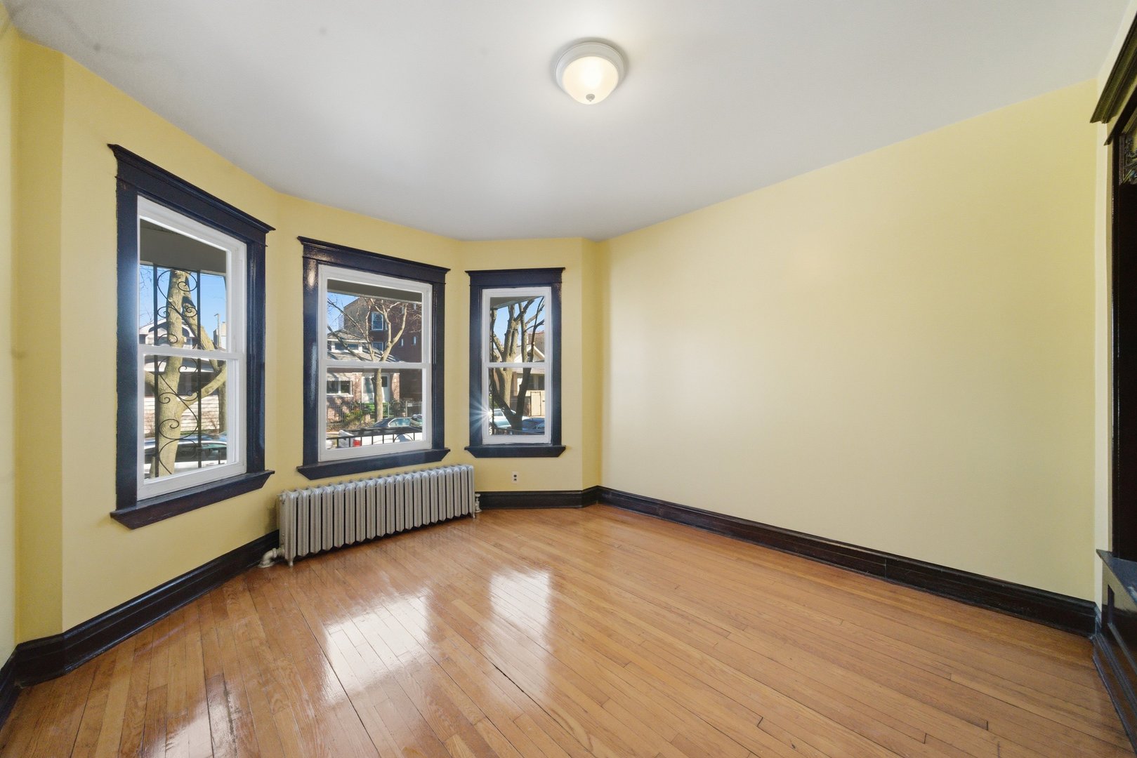 4714 N Spaulding Avenue Property Photo 2