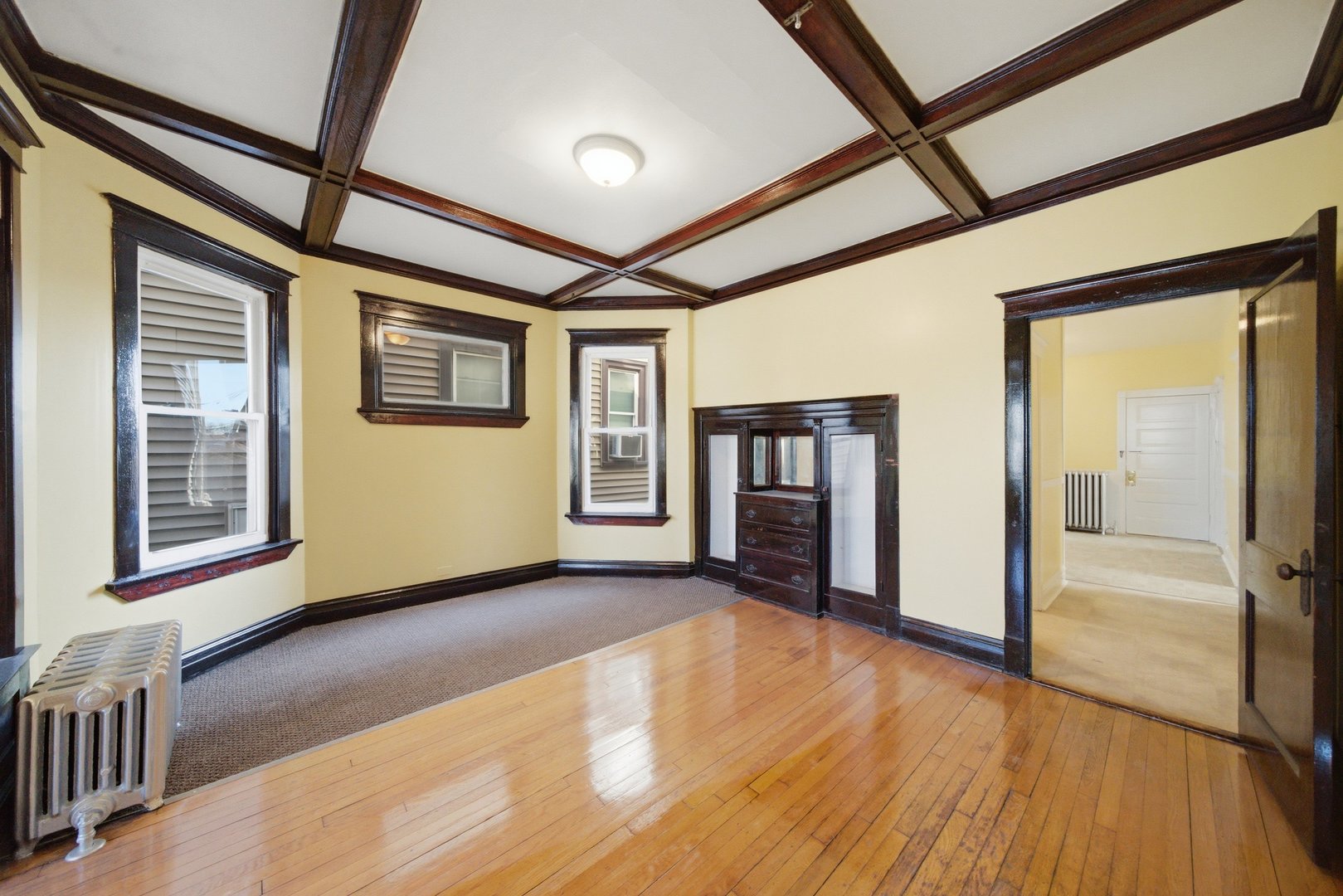 4714 N Spaulding Avenue Property Photo 4