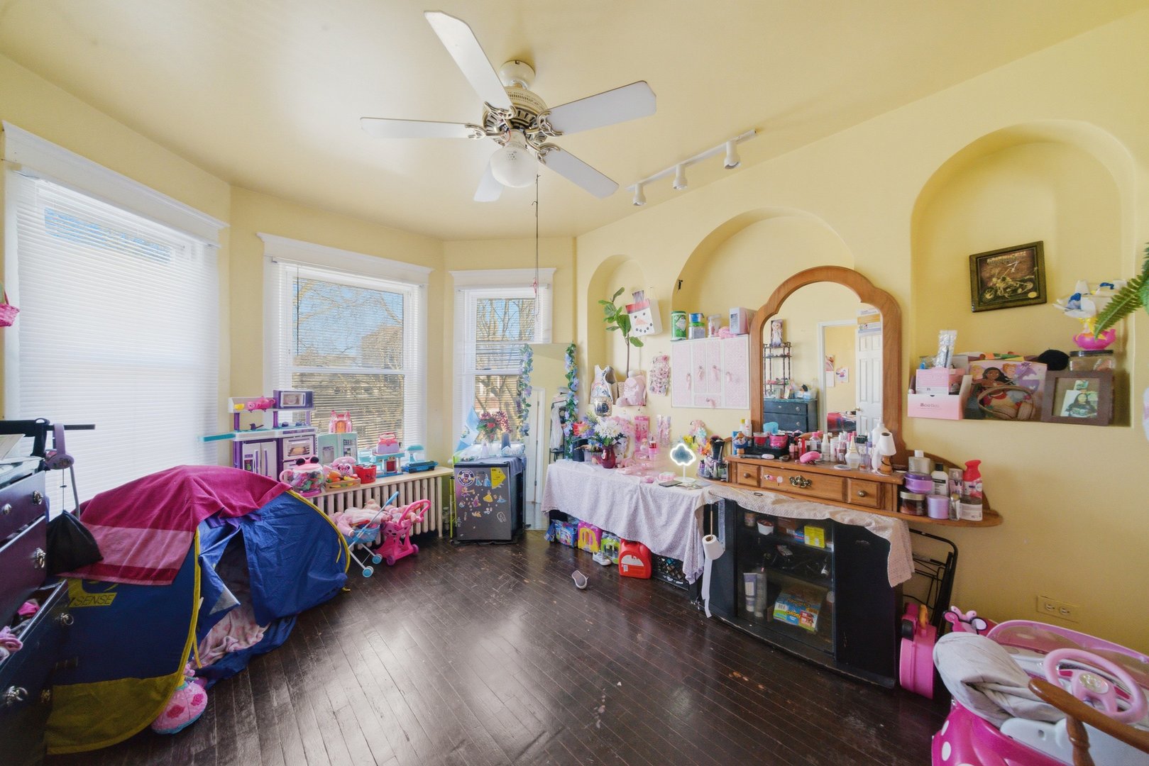 4714 N Spaulding Avenue Property Photo 12
