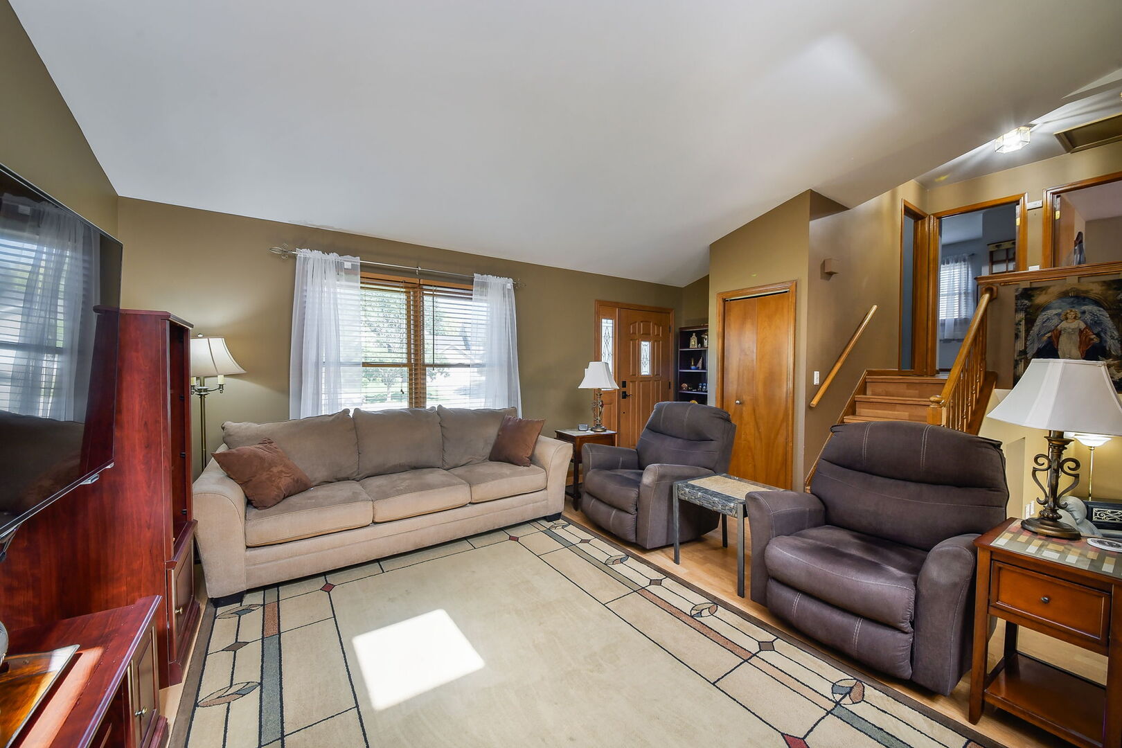 2268 Salisbury Drive Property Photo 4