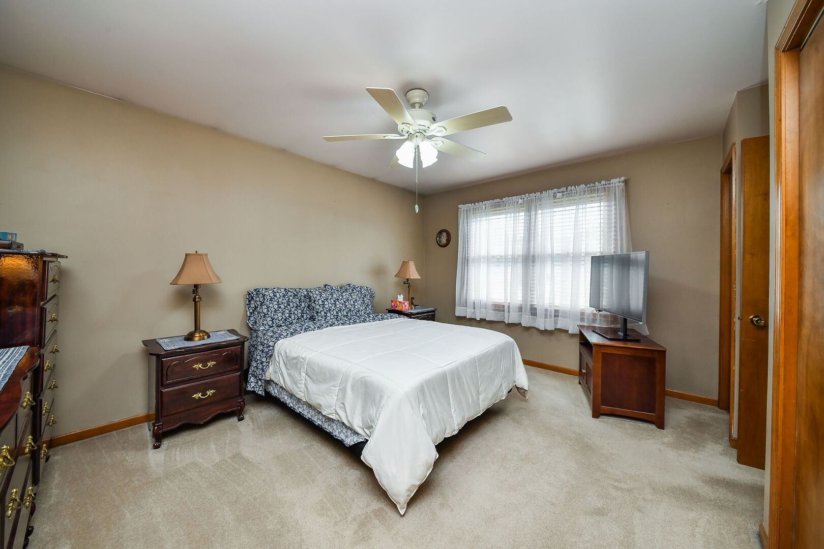 2268 Salisbury Drive Property Photo 9