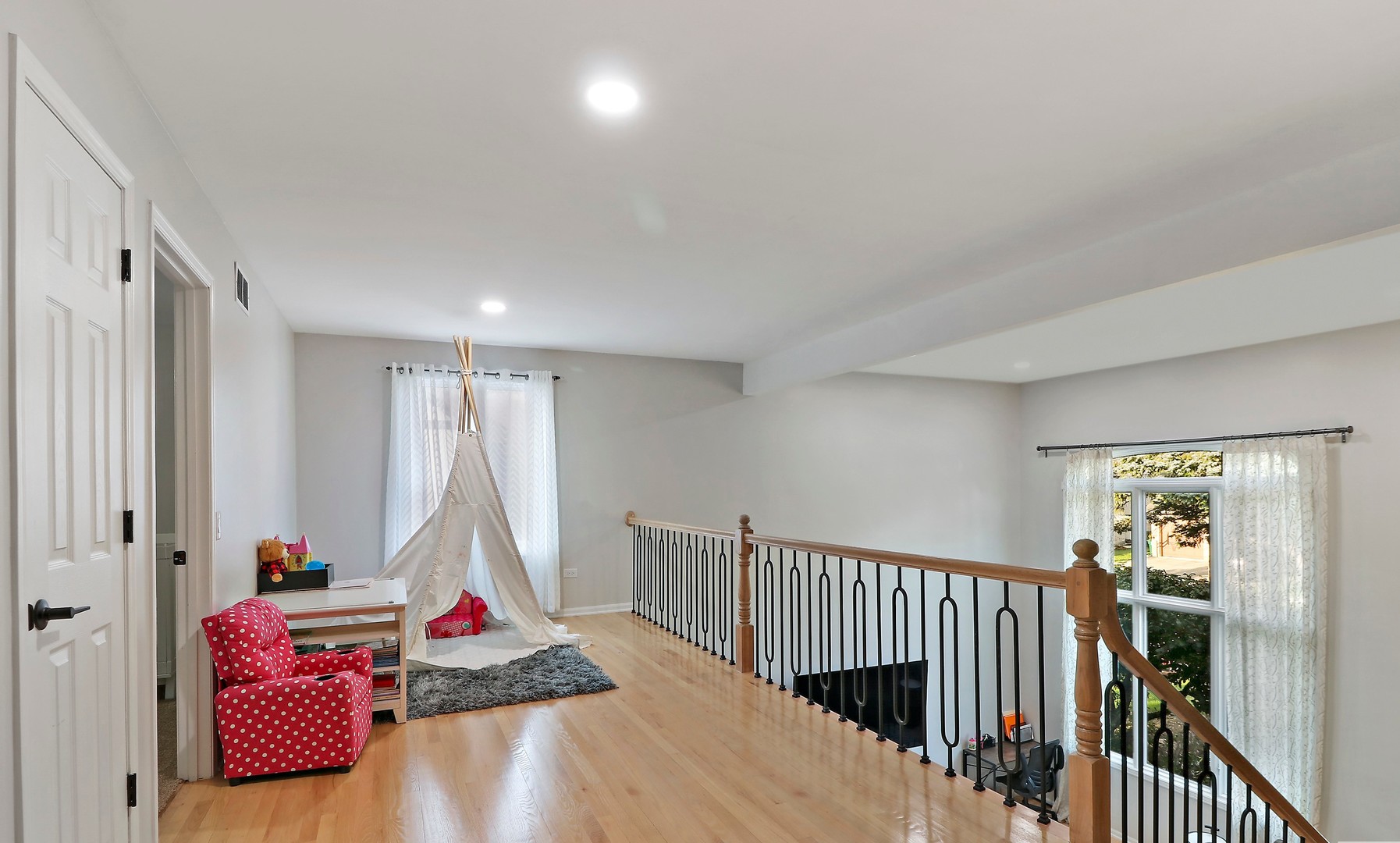 196 Rosedale Court Property Photo 17