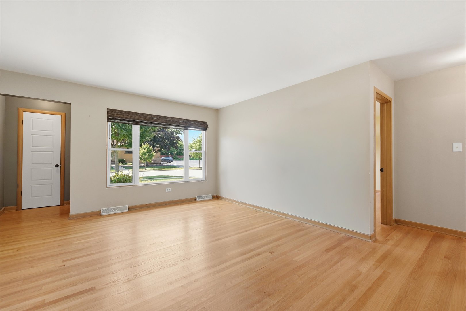 13 S School Street Property Photo 6