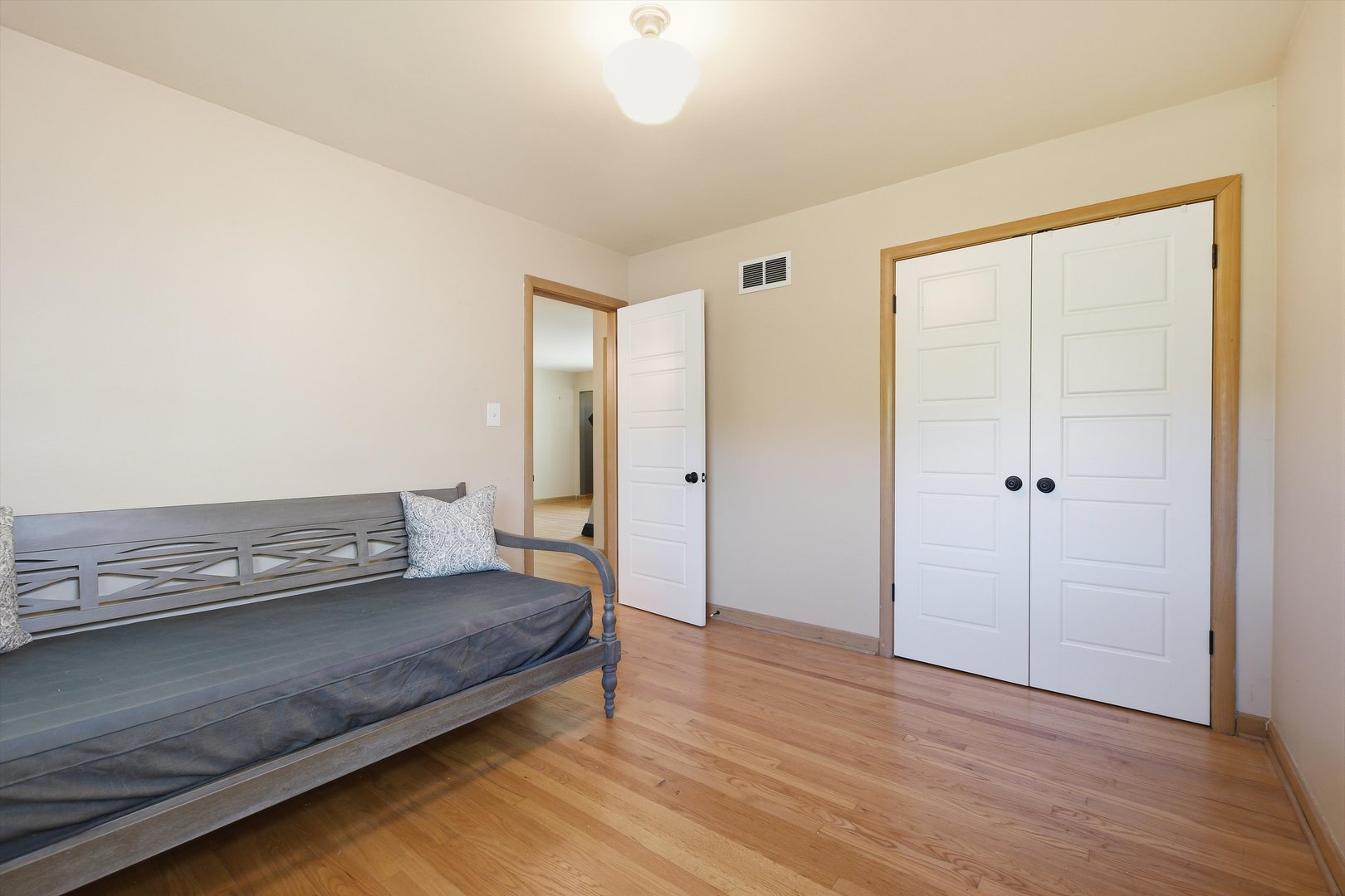 13 S School Street Property Photo 14