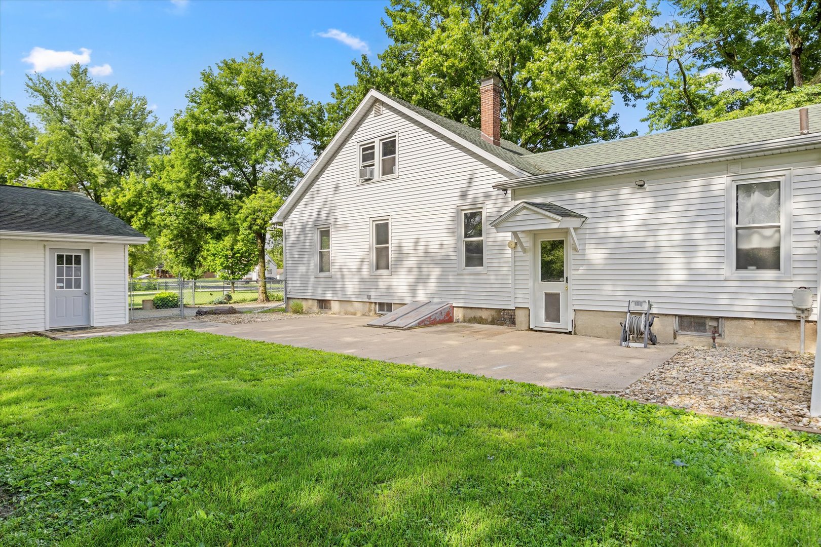 1609 S Hawthorne Road Property Photo 25
