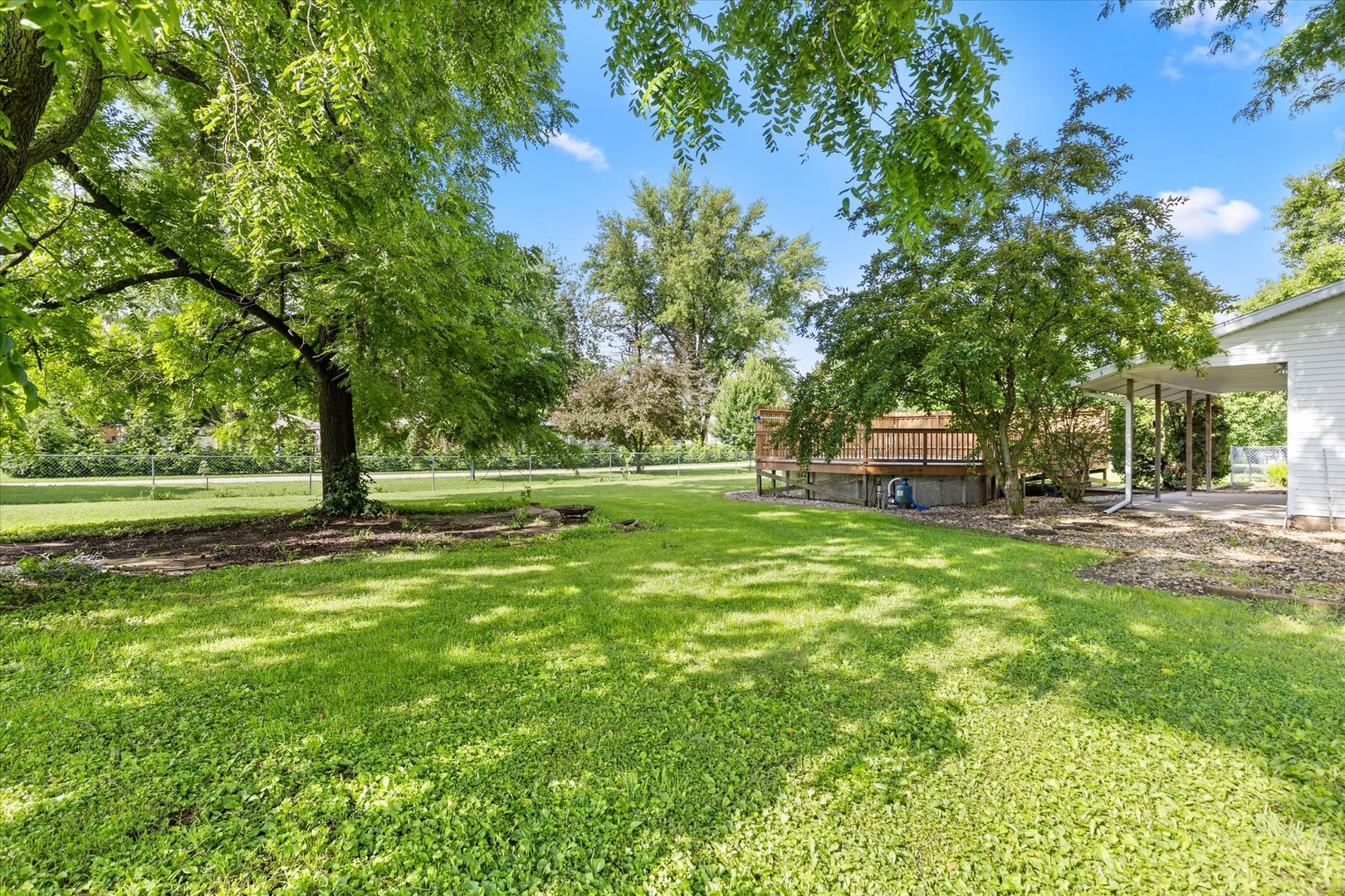 1609 S Hawthorne Road Property Photo 30