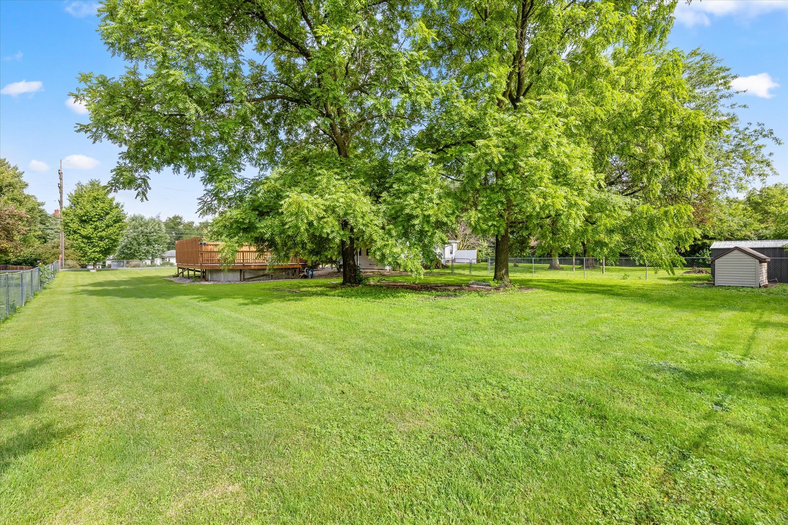1609 S Hawthorne Road Property Photo 32