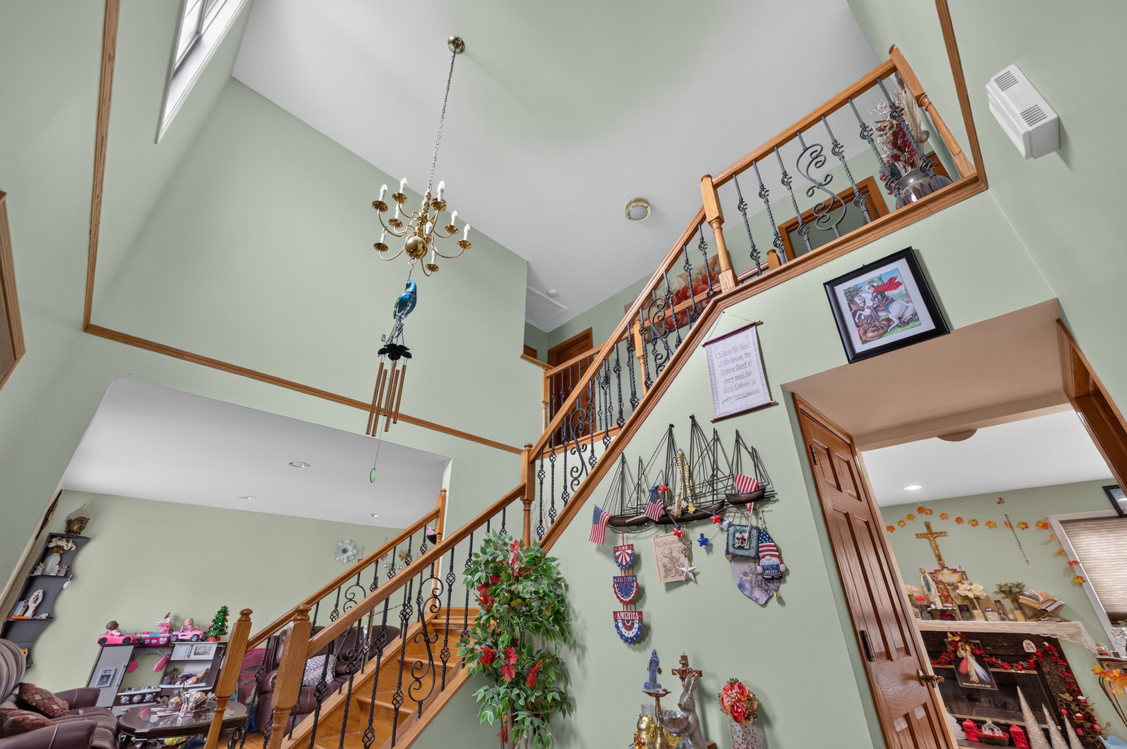 1162 Hyannis Circle Property Photo 5