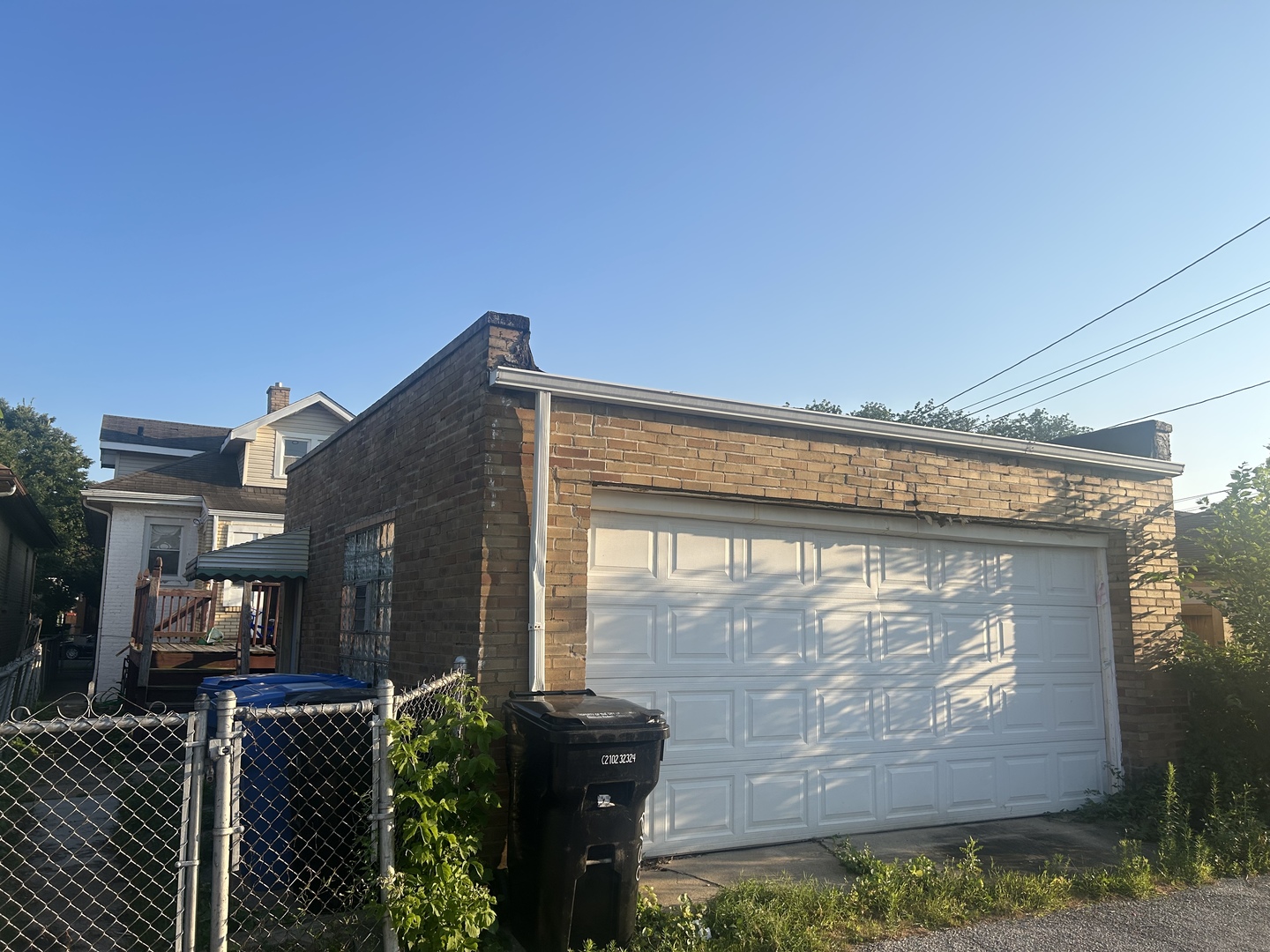 6130 W Addison Street Property Photo 2