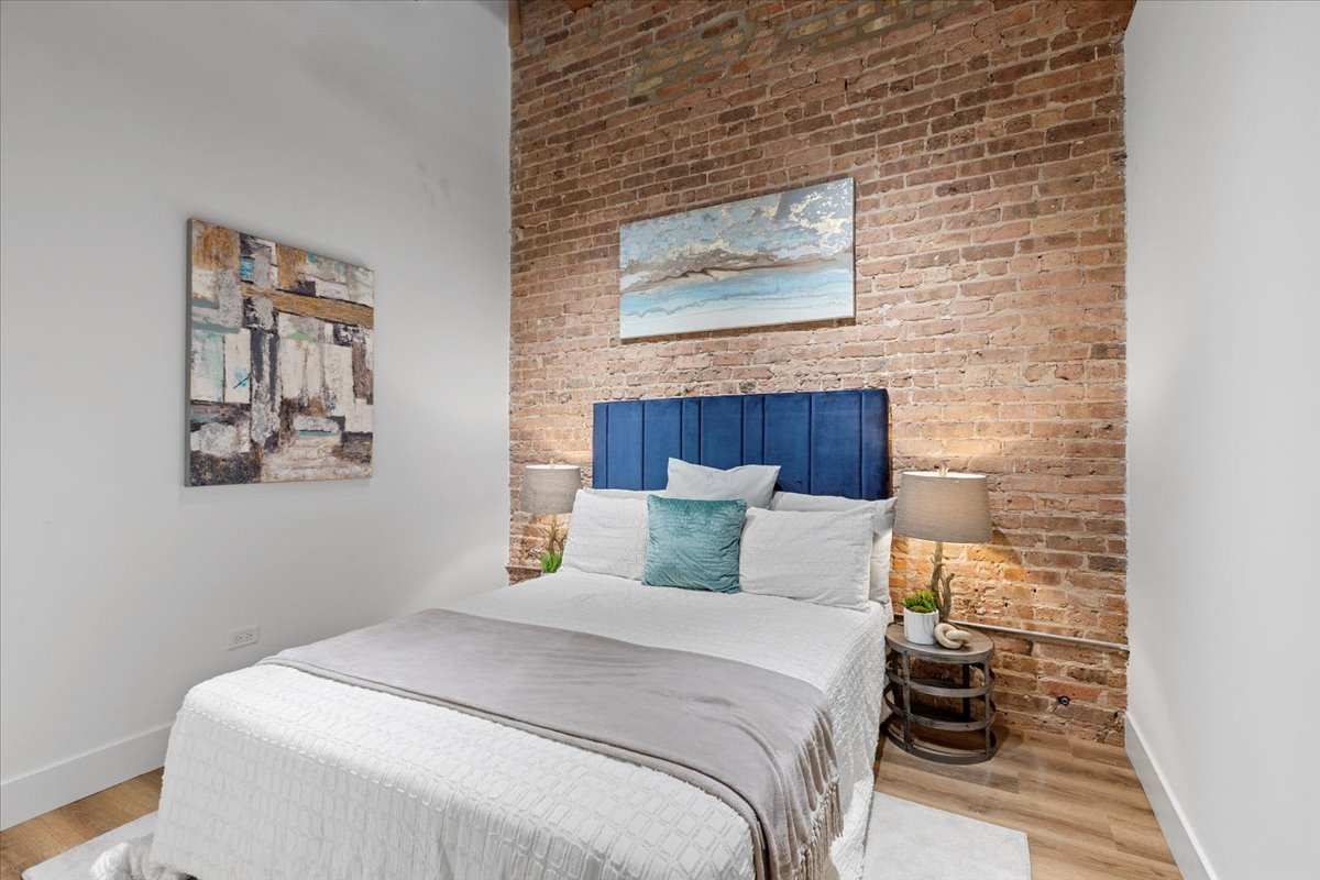 12720867 Property Photo 6