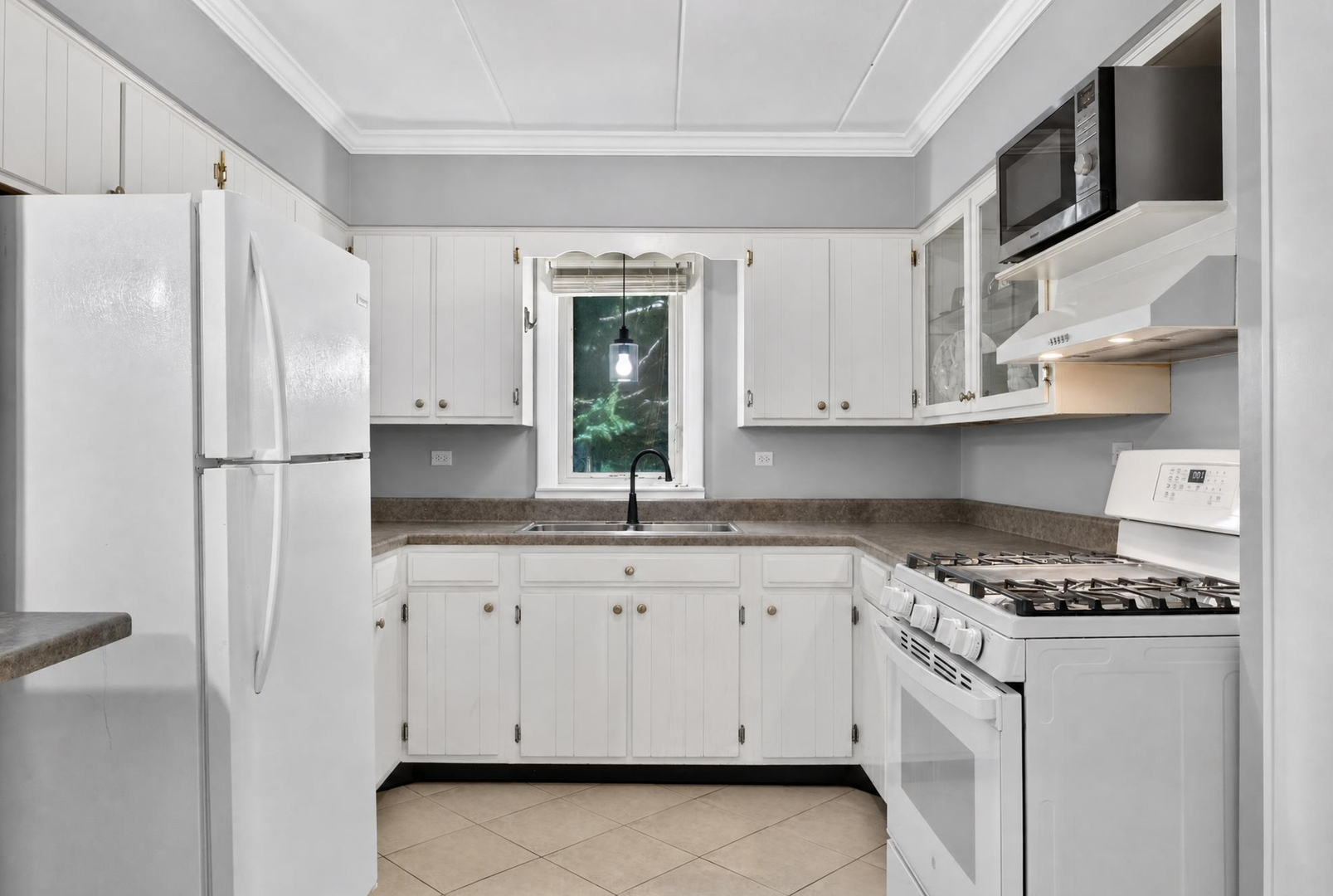 816 W Saint James Street 1w Property Photo 6