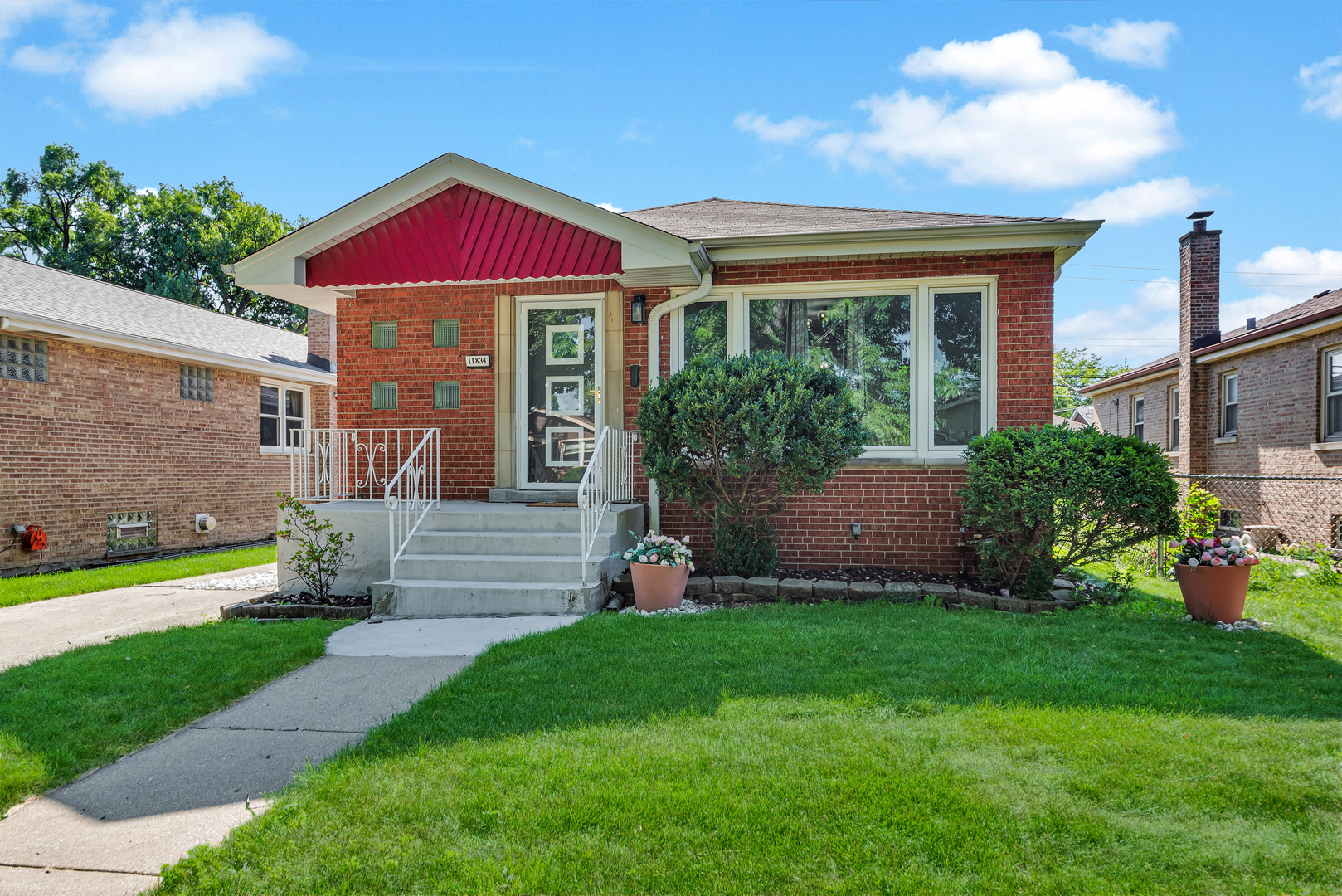 11834 S Campbell Avenue Property Photo 2
