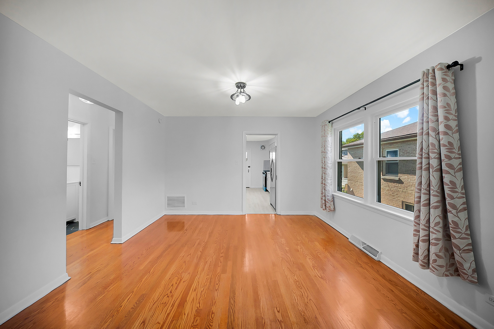 11834 S Campbell Avenue Property Photo 5