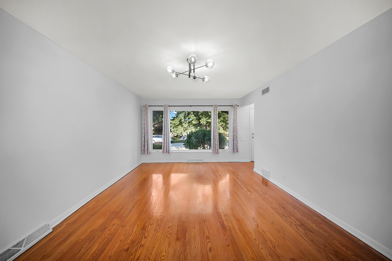 11834 S Campbell Avenue Property Photo 8