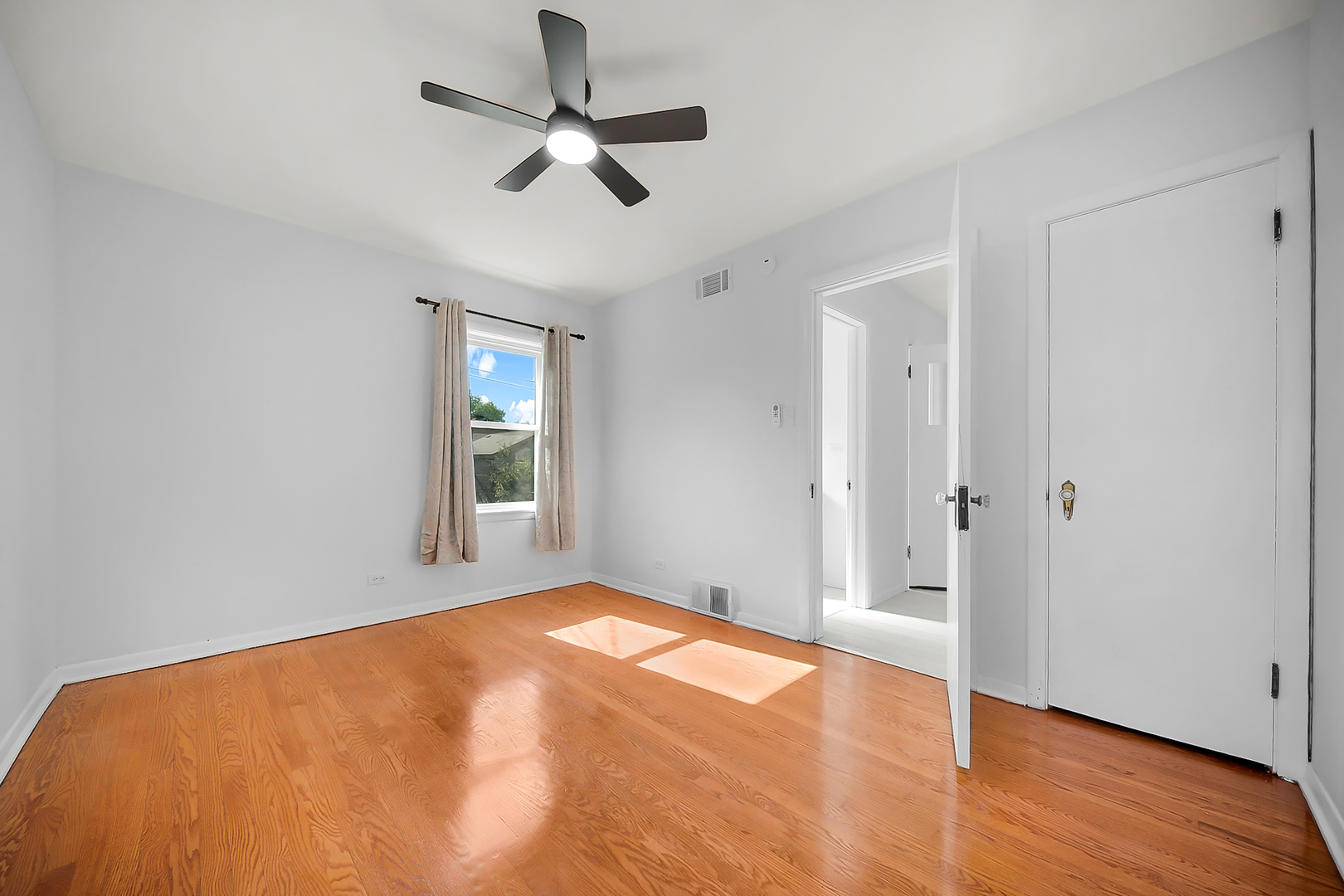 11834 S Campbell Avenue Property Photo 19