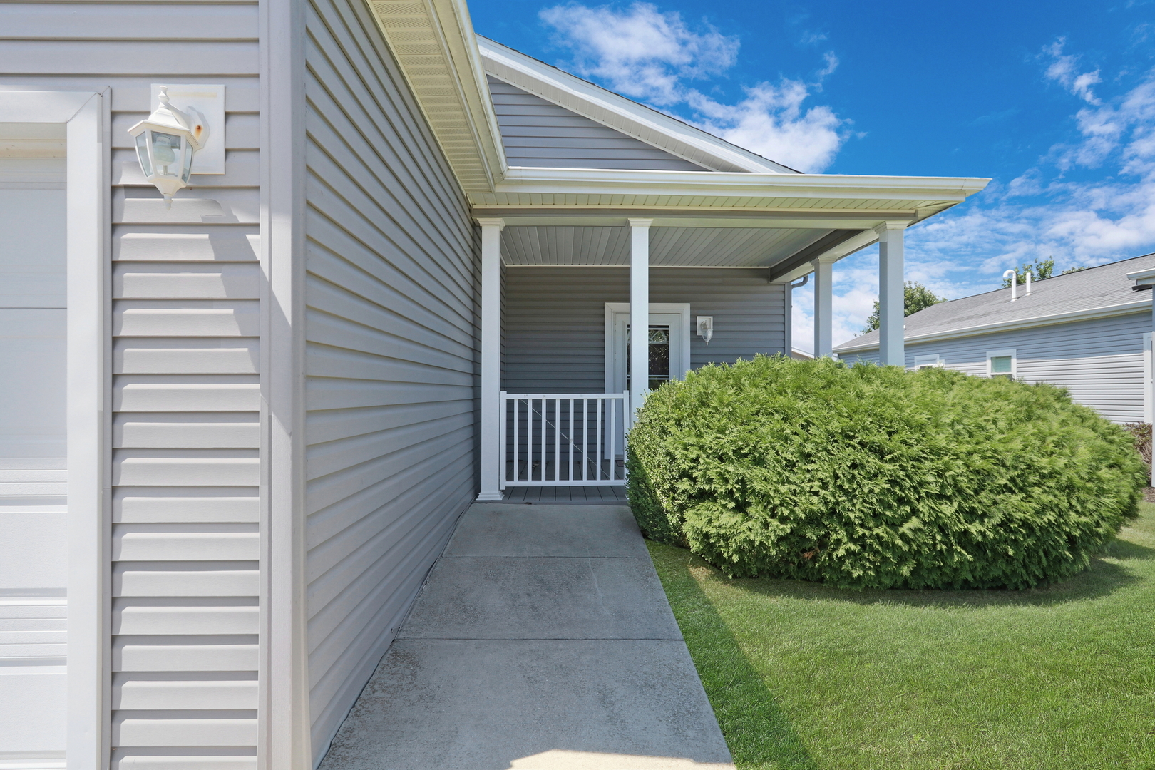 1810 Blue Ribbon Lane Property Photo 2