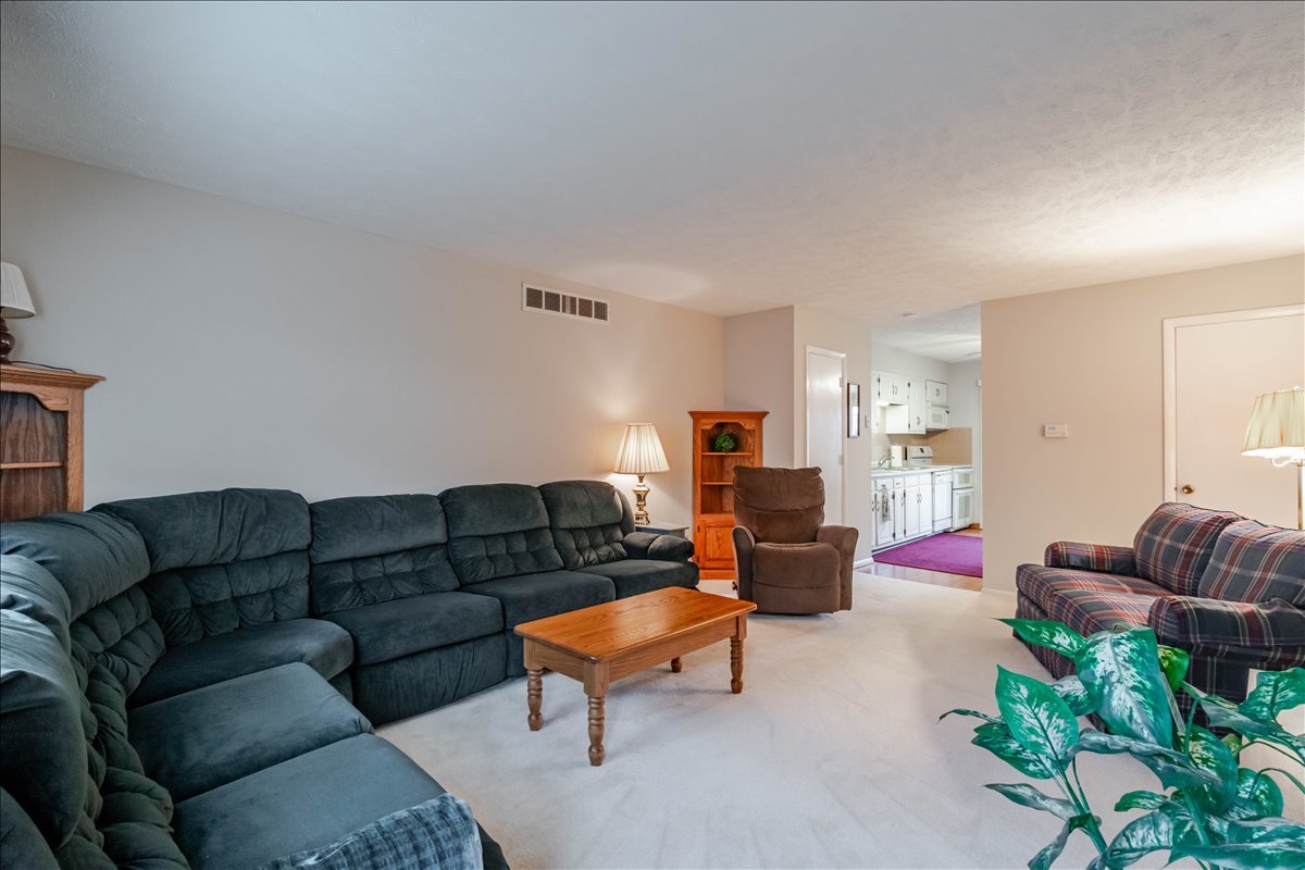 103 S Towanda Avenue 4 Property Photo 5
