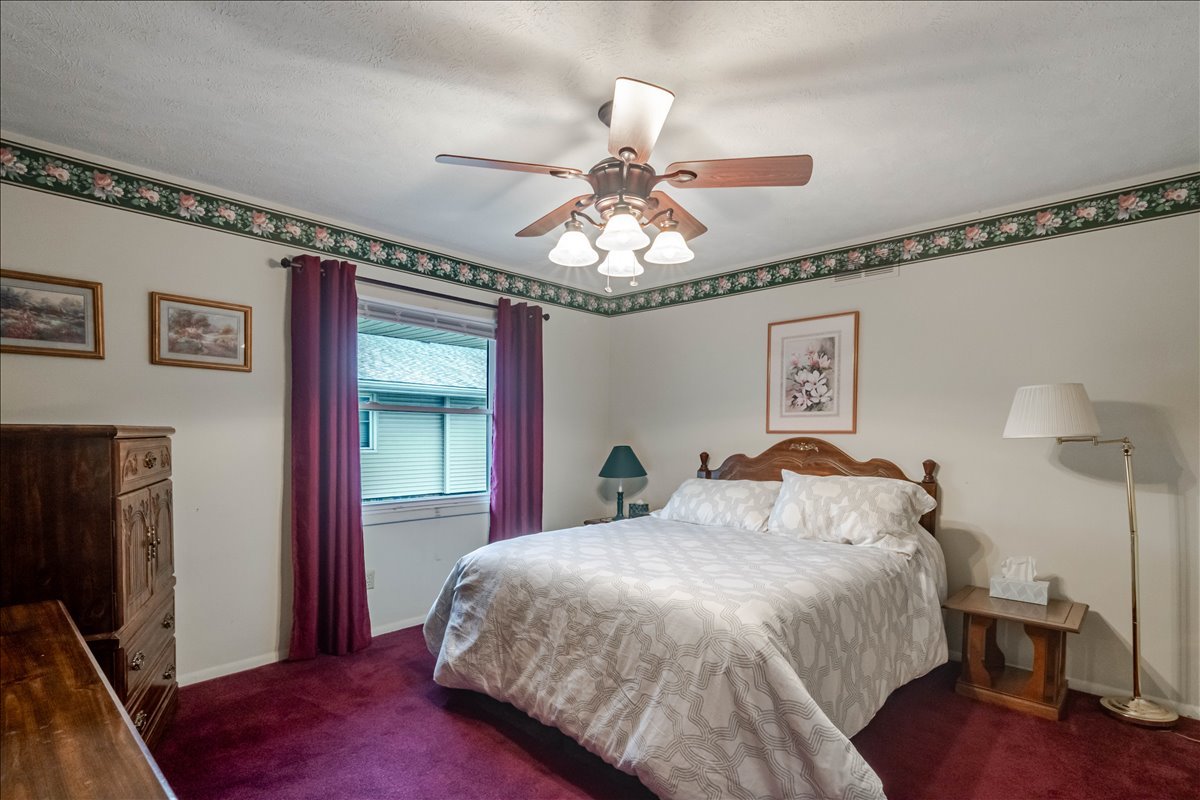 103 S Towanda Avenue 4 Property Photo 14