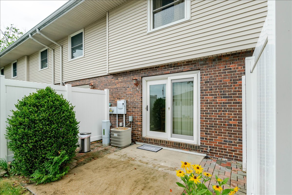 103 S Towanda Avenue 4 Property Photo 19