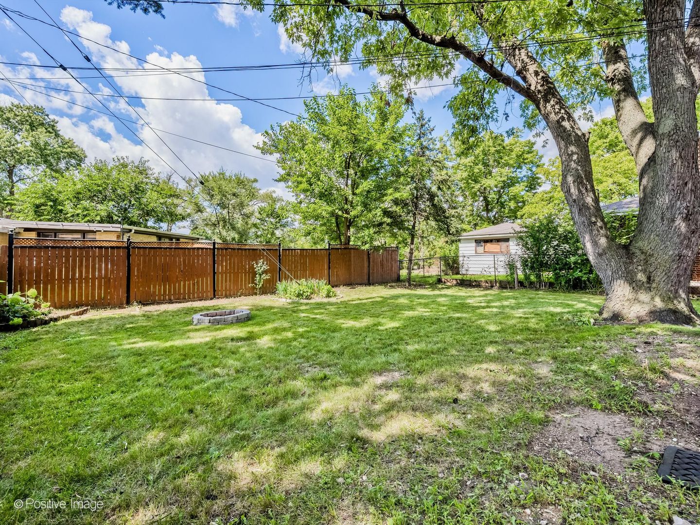 8646 Harms Road Property Photo 25