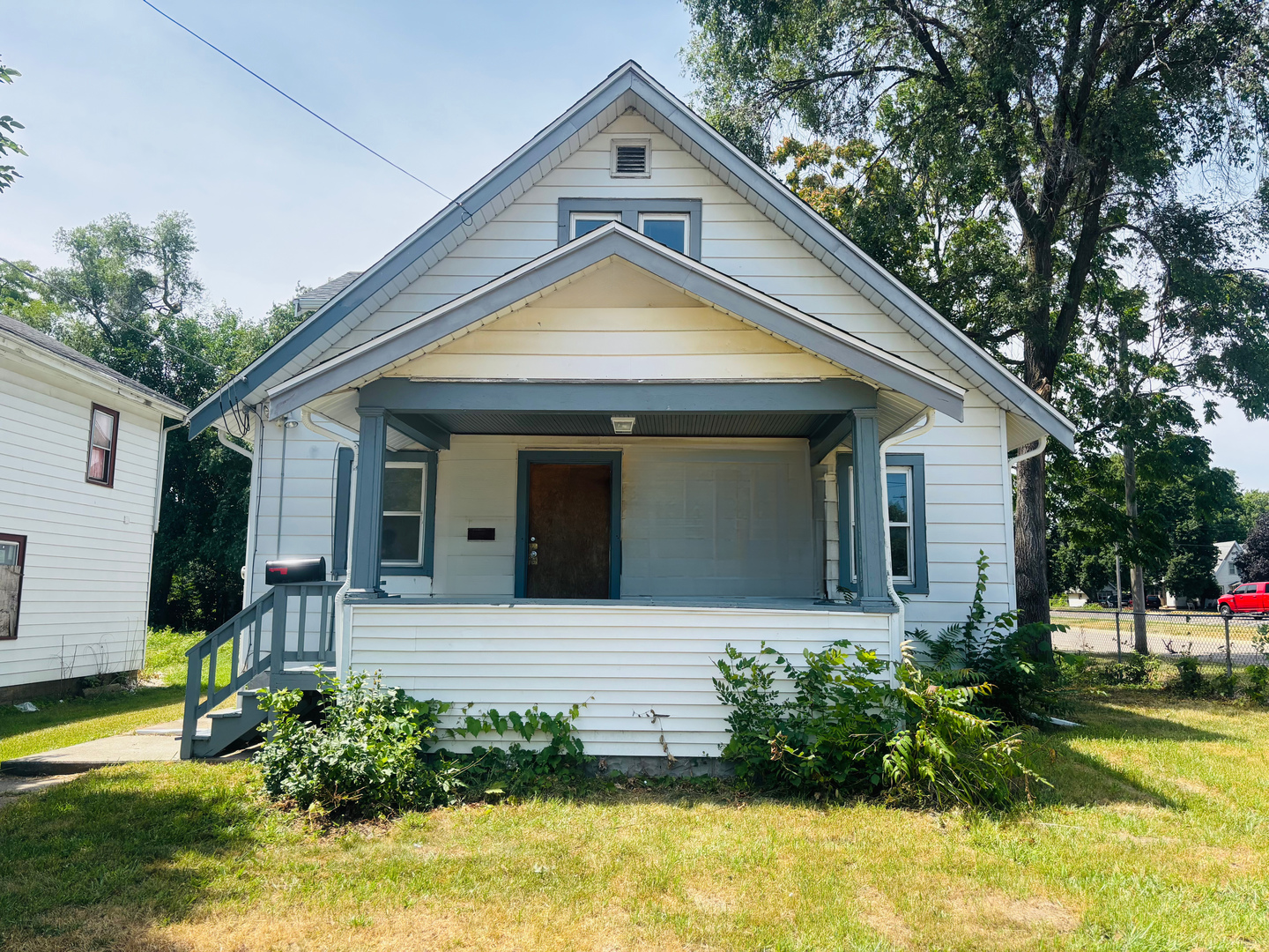 128 N Johnston Avenue Property Photo