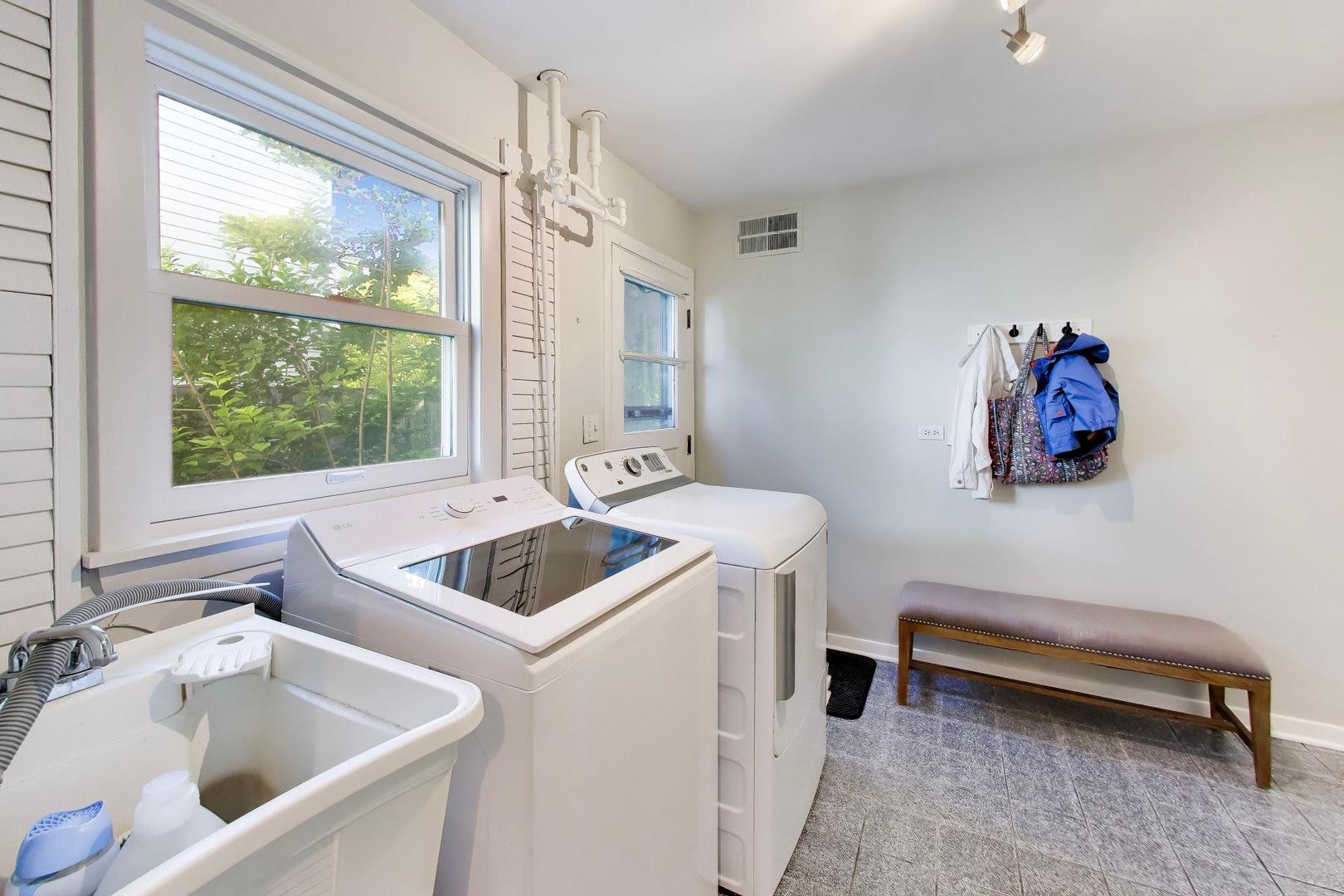 800 Hunter Road Property Photo 16