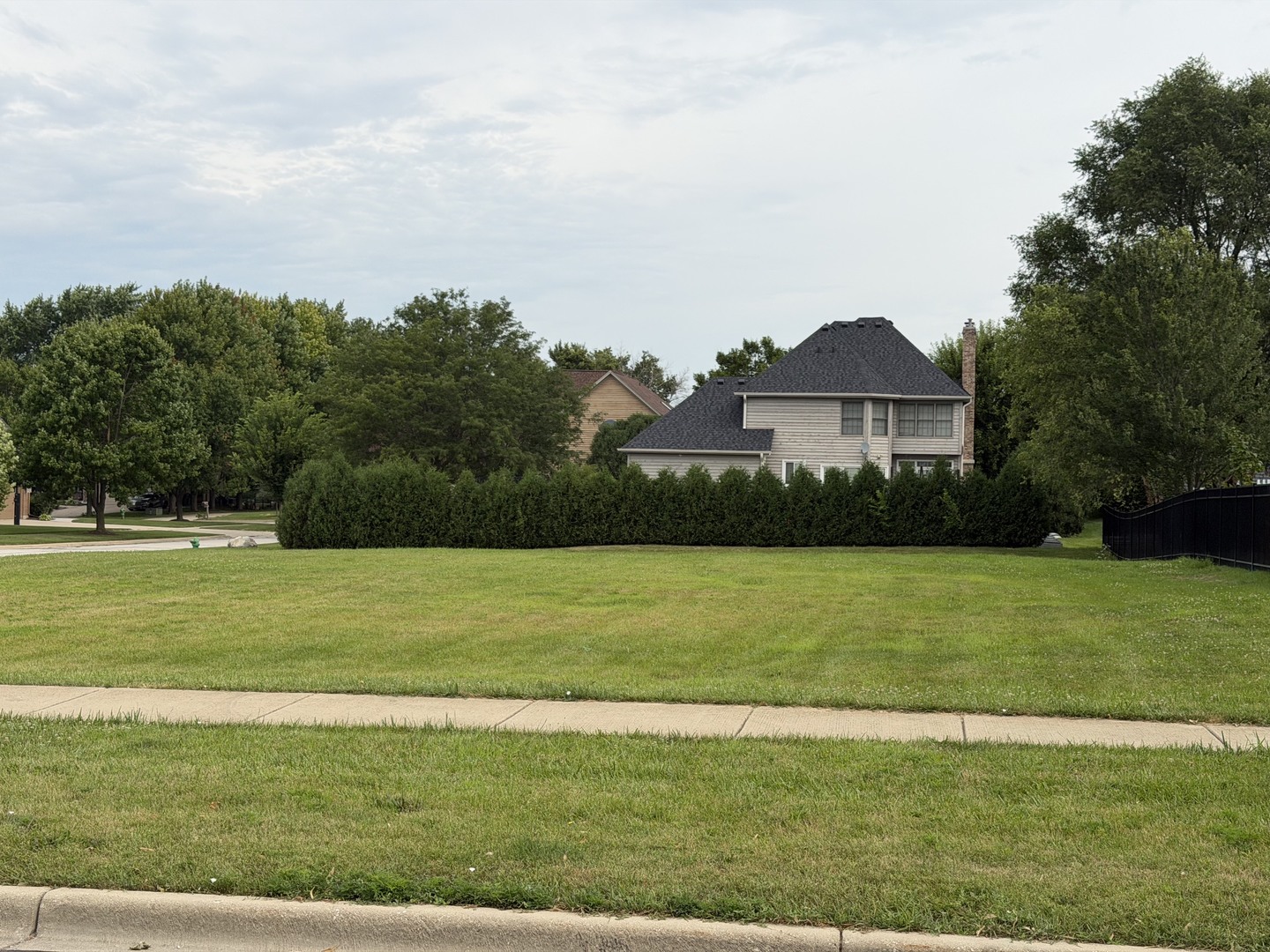 605 Ritter Drive Property Photo 4