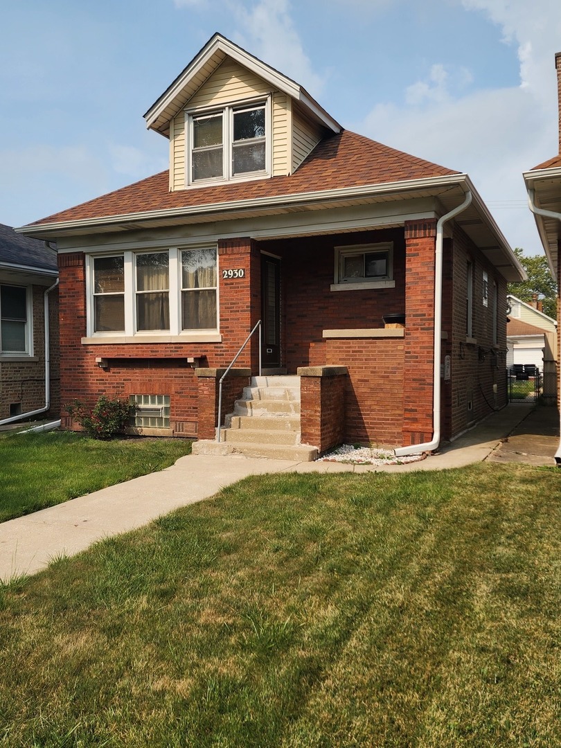 2930 N Mulligan Avenue Property Photo 1